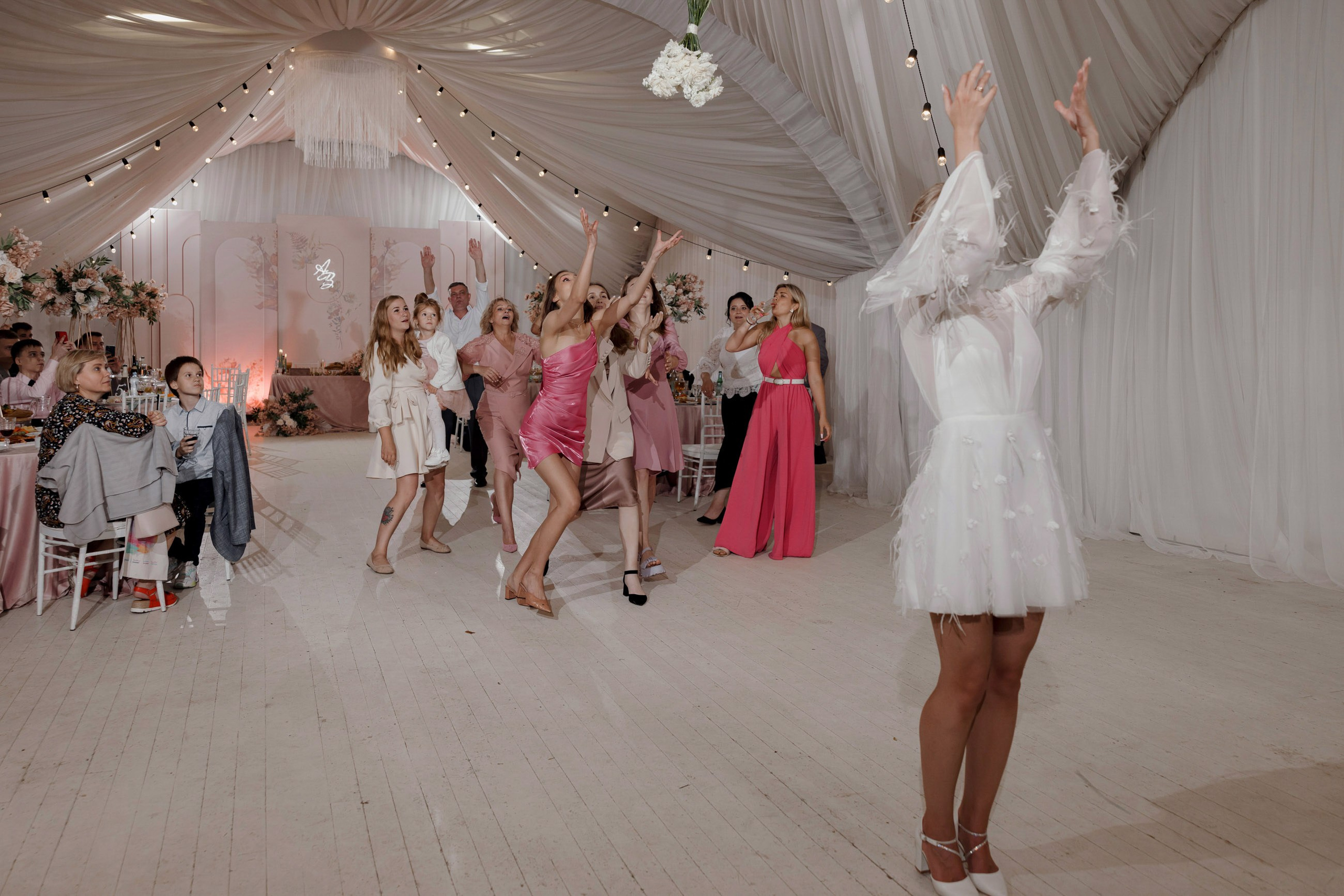 Александр и Валерия. Свадебный фотограф и видеограф Юрий и Эля Дубинины