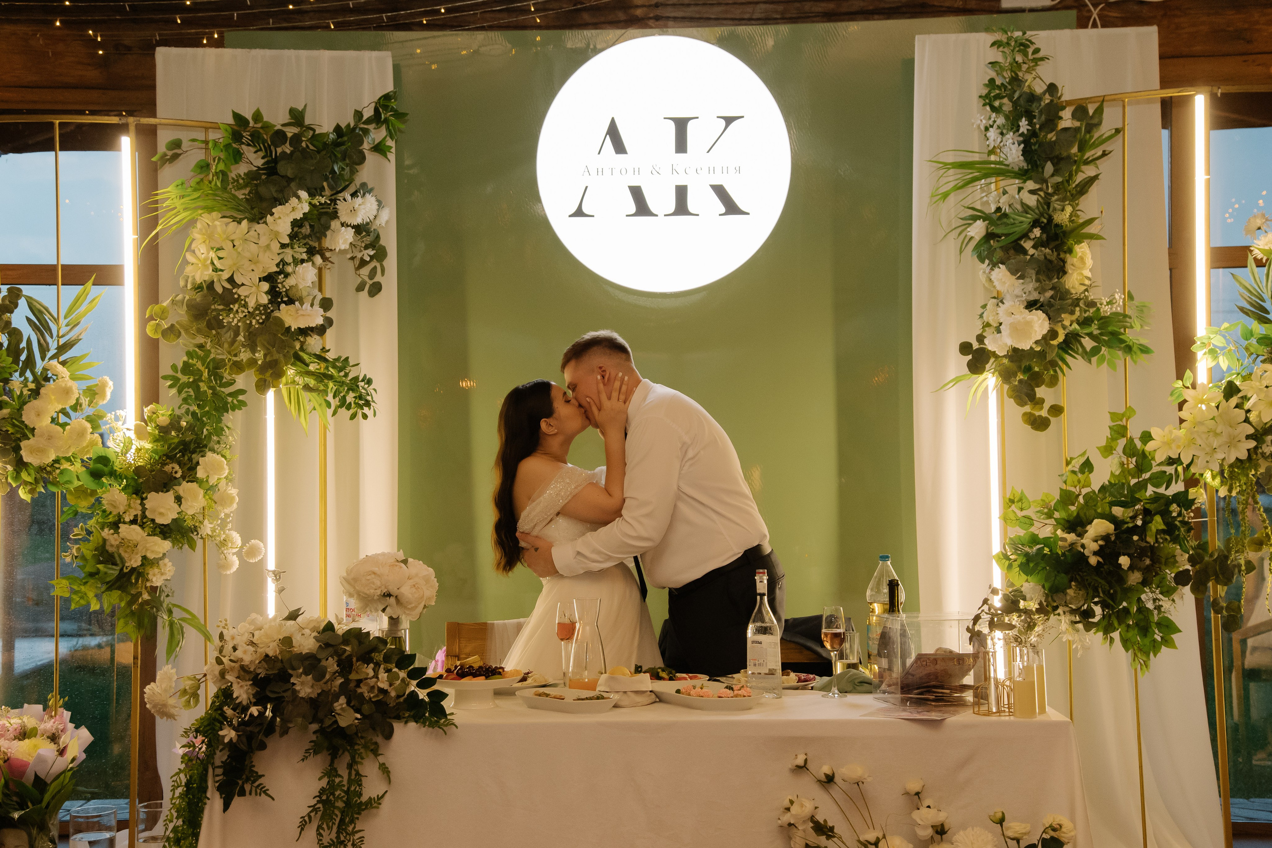 Море из счастливых слёз. Свадебный фотограф Челябинск Полина Чеботарь