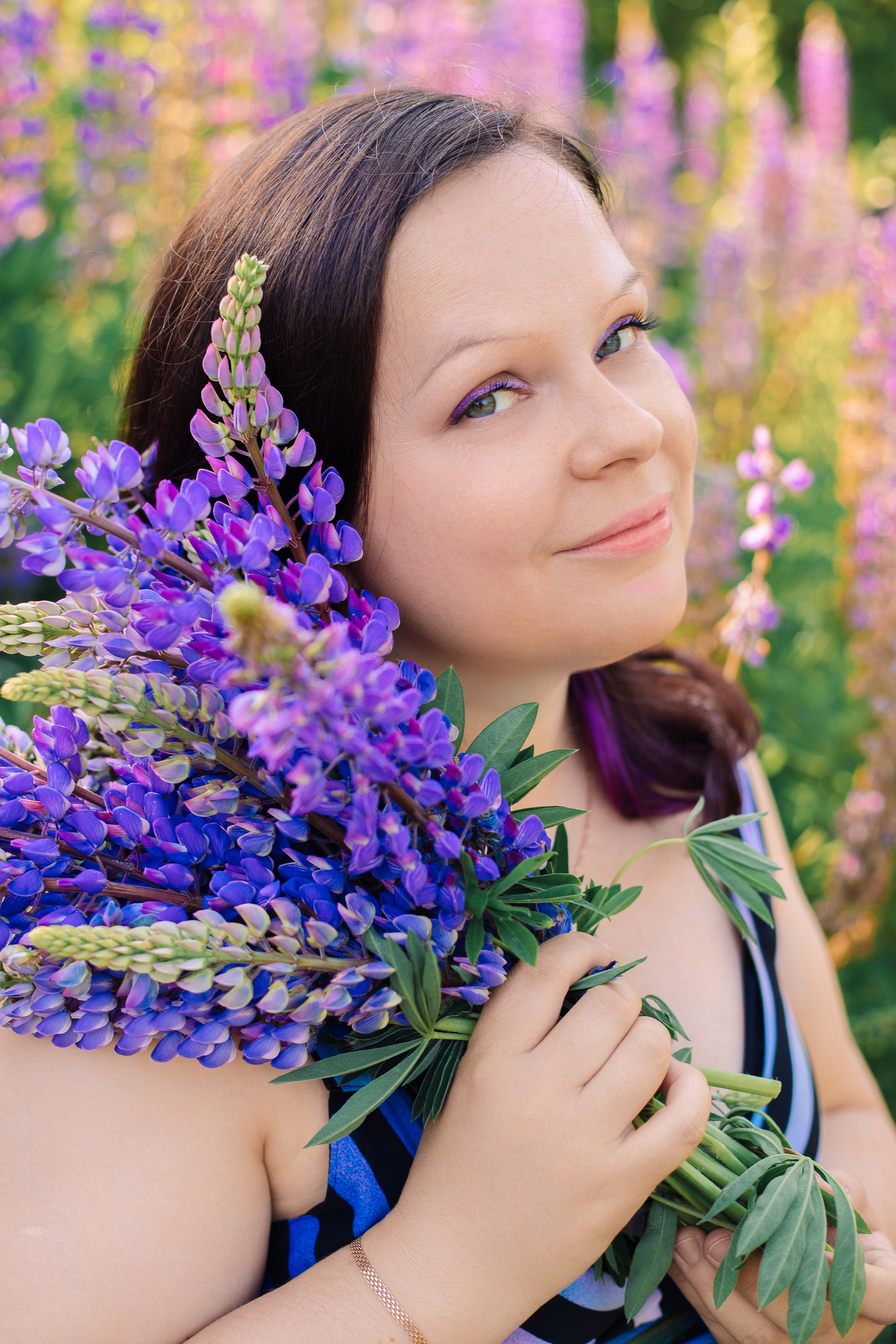 Фотосессия мамы и дочки в люпинах. Фотограф в Санкт-Петербурге, Анна Скворцова