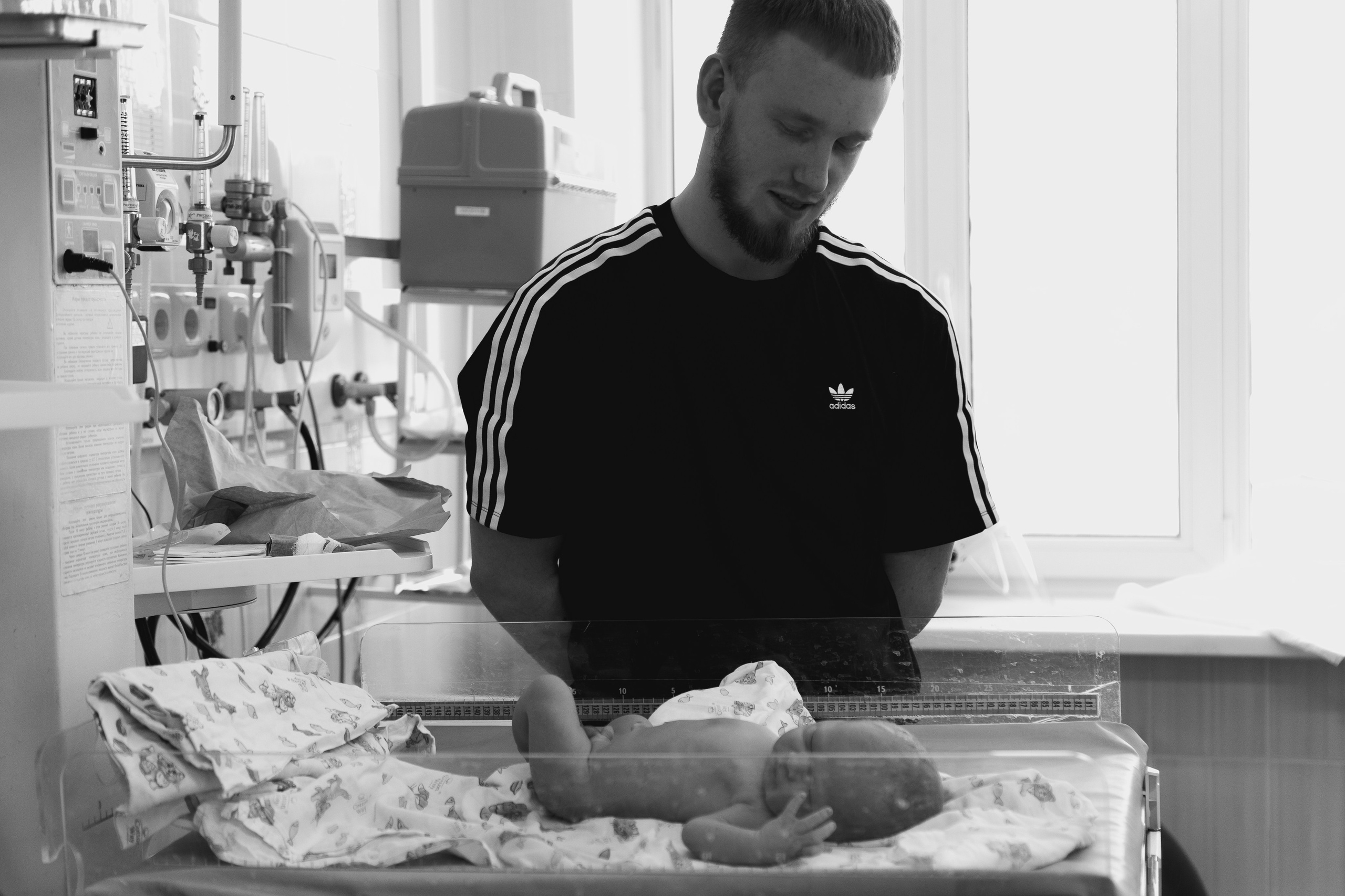 РОДЫ. МЕДИЦИНСКИЙ РЕПОРТАЖ О РОЖДЕНИИ РЕБЕНКА. ФОТОГРАФ АЛЕКСАНДРА ПЕРМЯКОВА