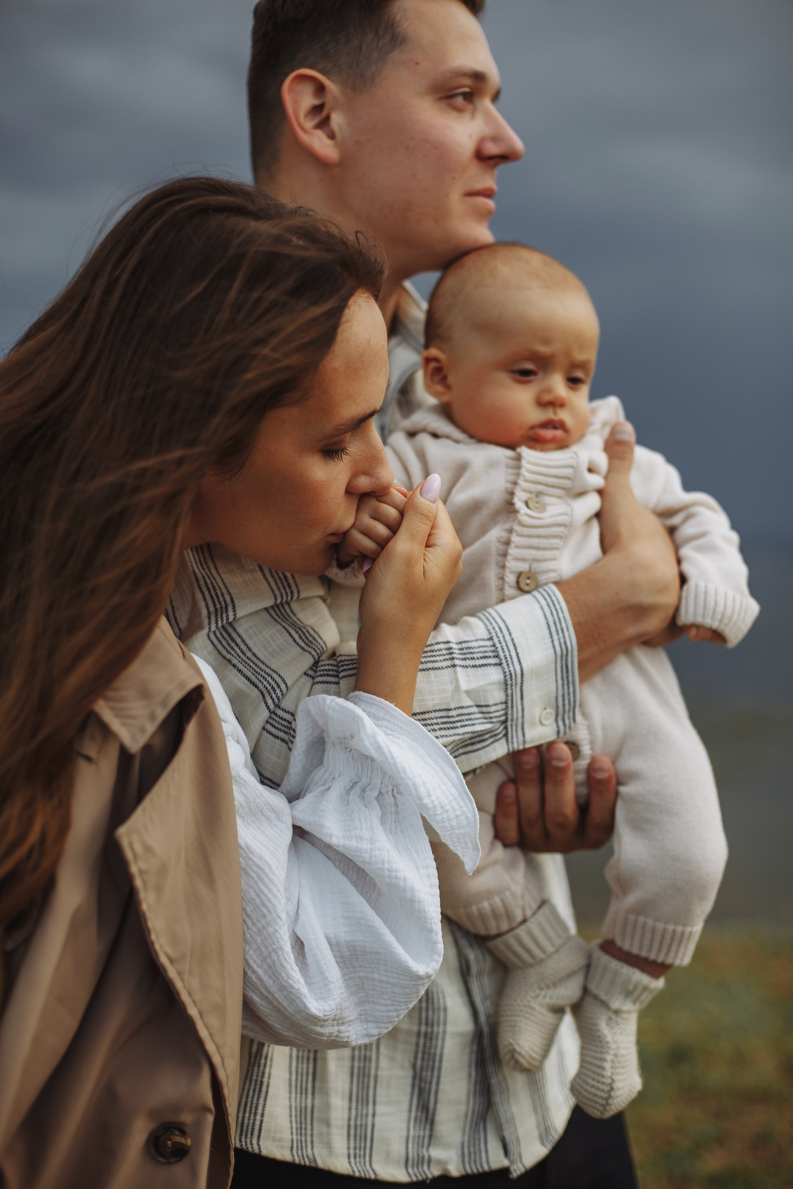Теплая семейная фотосессия во время грозы. Семейный и свадебный фотограф в Саратове Катерина Оленская