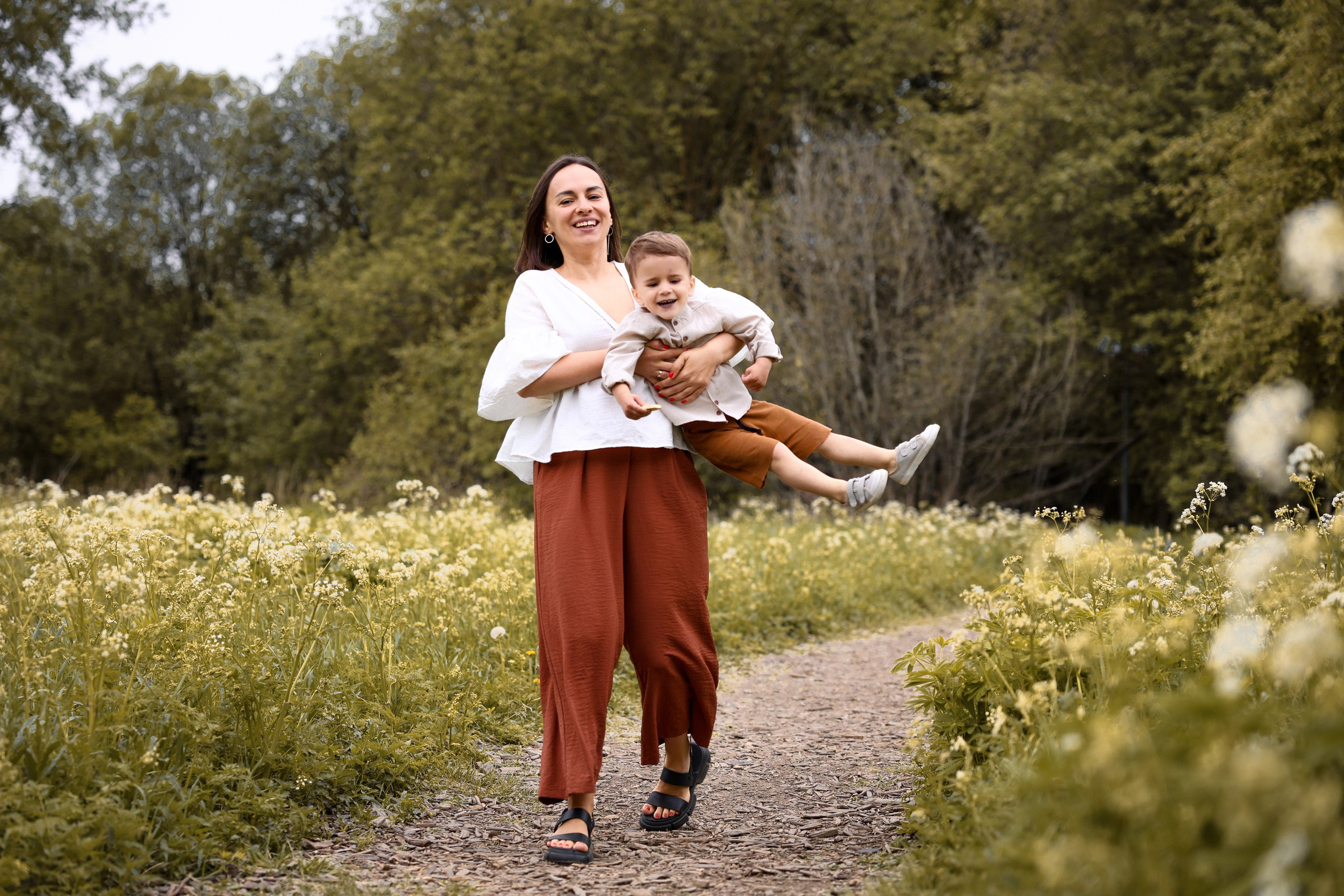 Прогулка в парке. Катя и Платон. Ваш семейный newborn и lifestyle фотограф в СПБ Наталья Журавлева