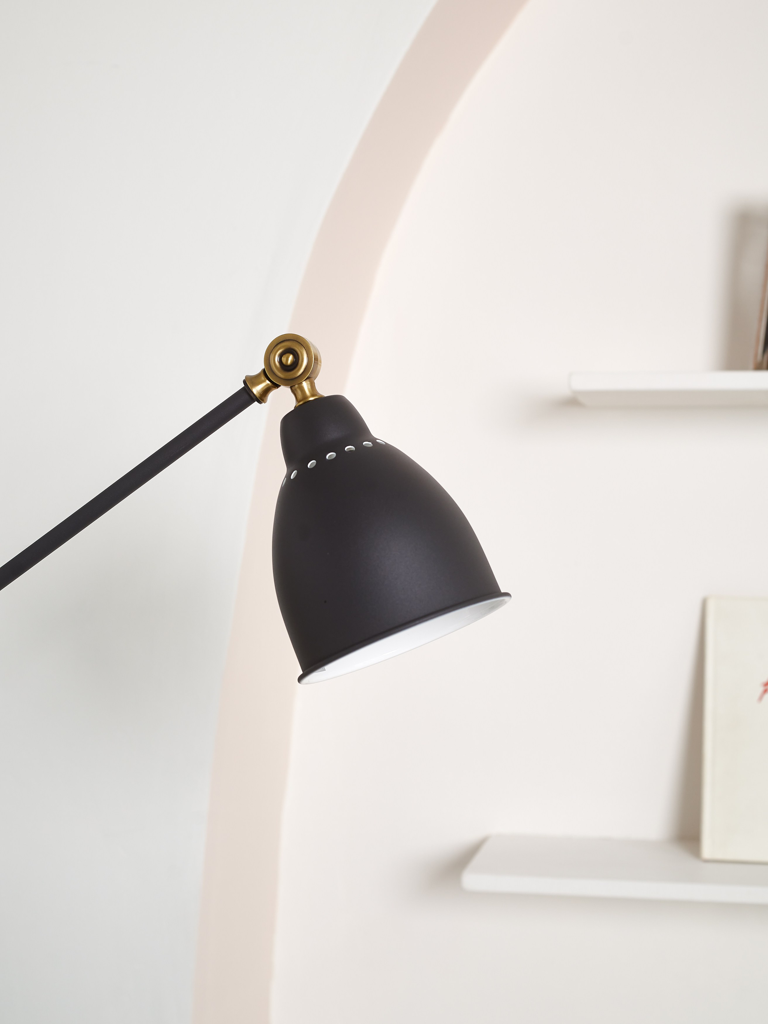 Мебель и декор для дома. Предметный фотограф, инфографика и видео в Санкт-Петербурге