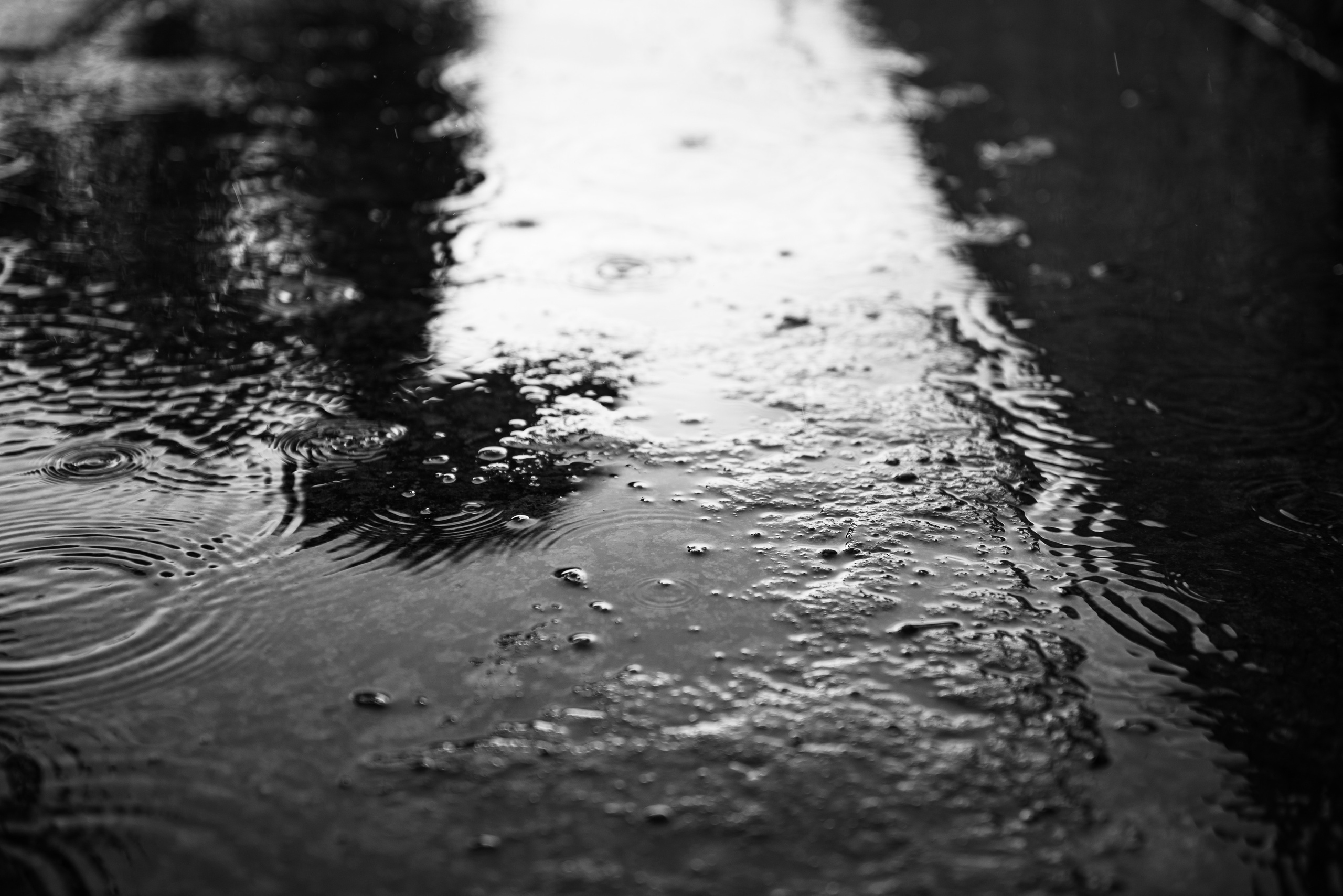 In rain. Портретный и архитектурный фотограф в Москве и Санкт-Петербурге