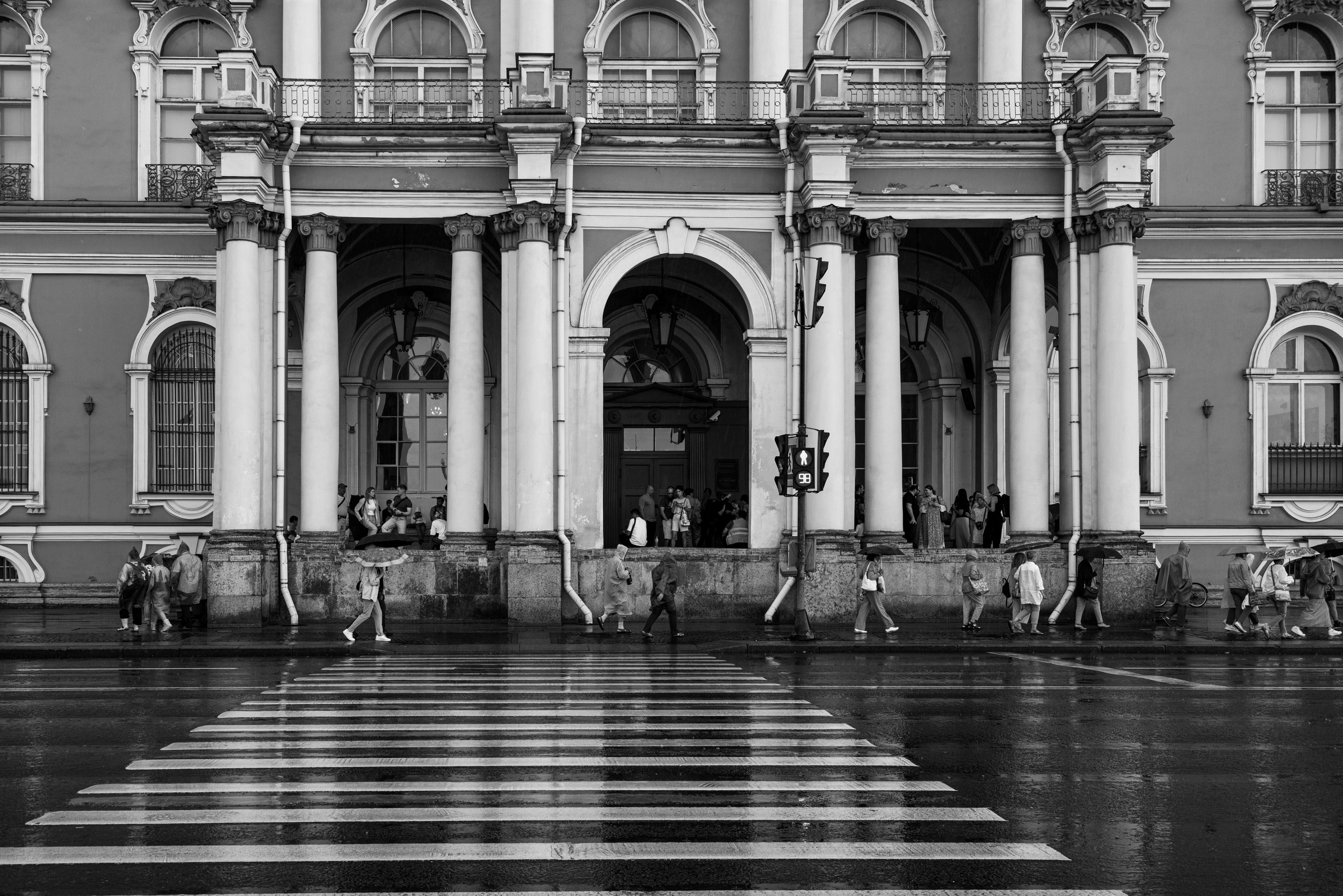 In rain. Портретный и архитектурный фотограф в Москве и Санкт-Петербурге