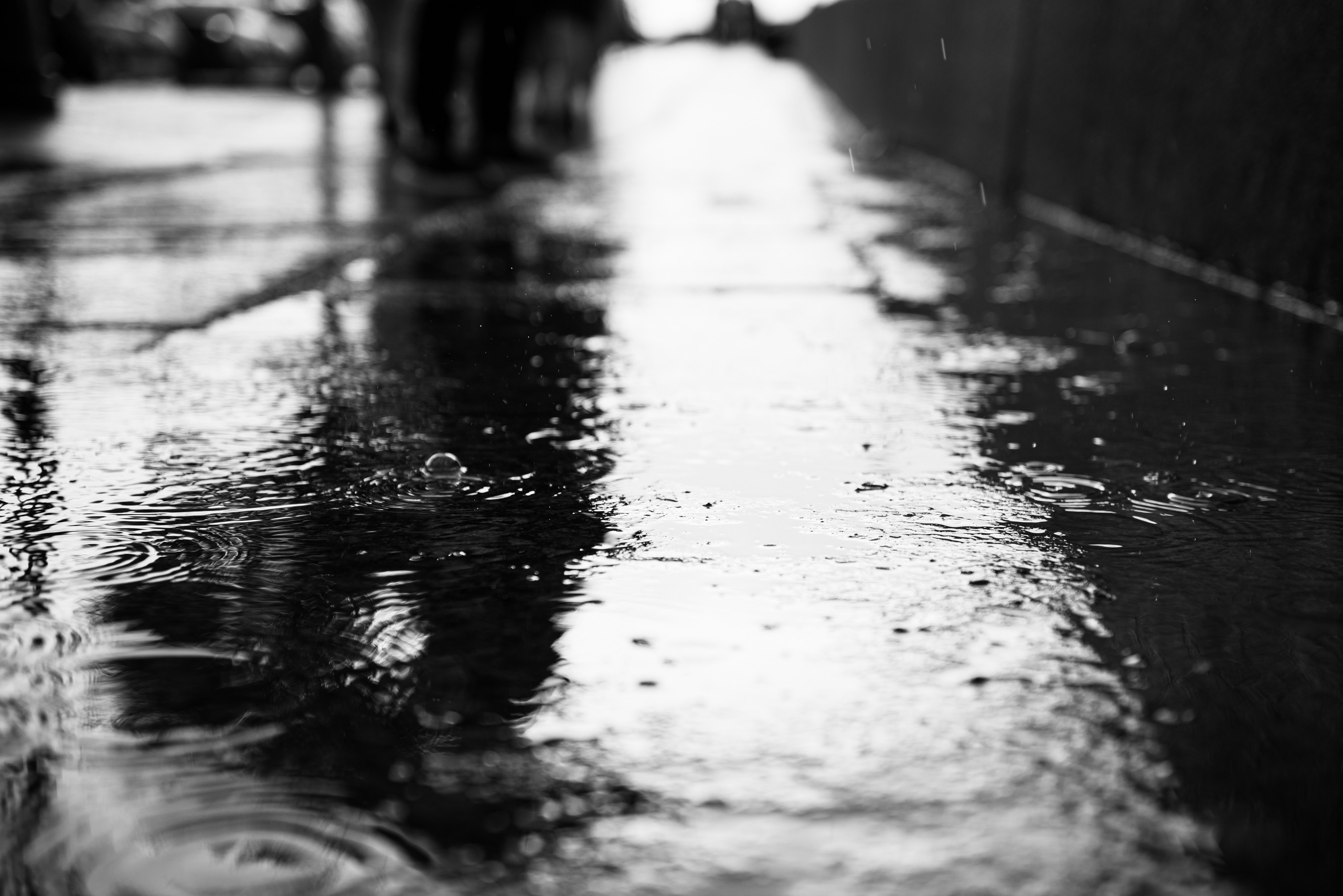 In rain. Портретный и архитектурный фотограф в Москве и Санкт-Петербурге