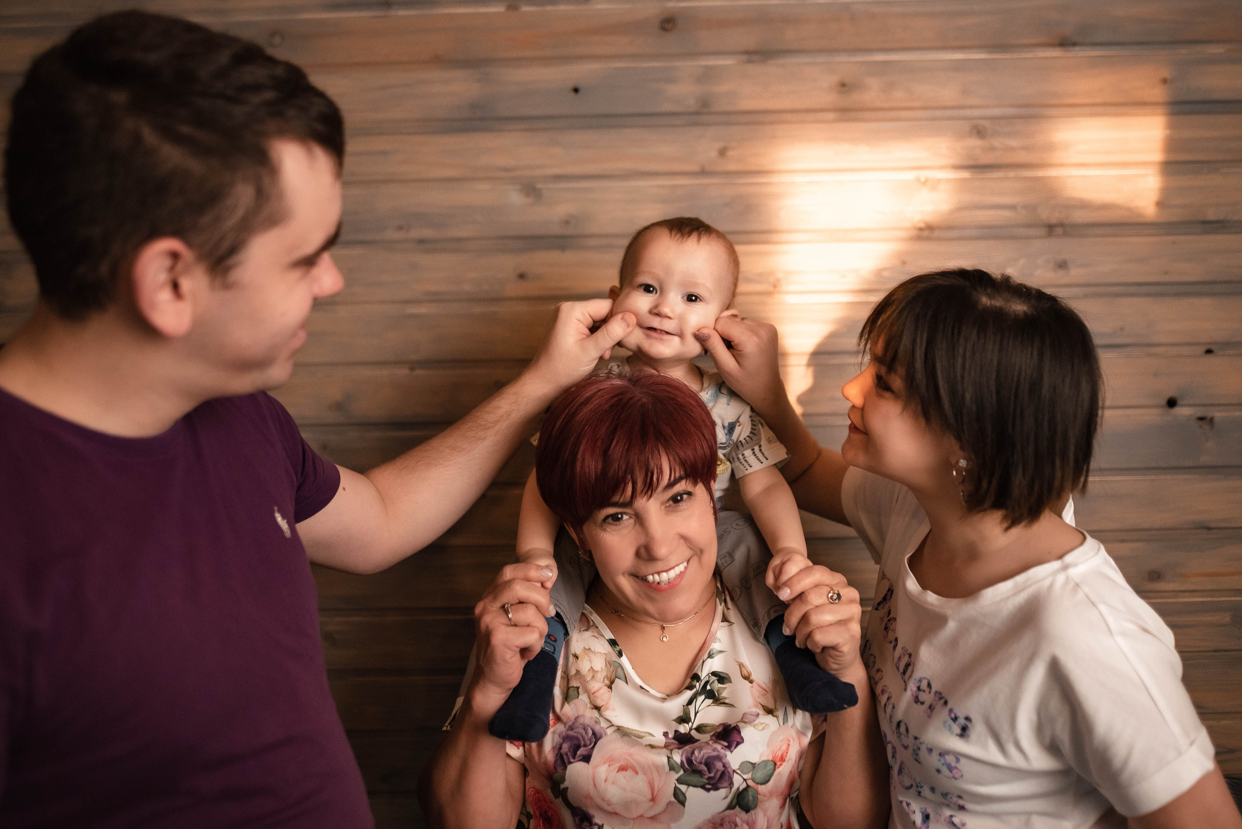 Новогодняя фотосессия для Зои и её семьи. Семейный и детский фотограф в Санкт-Петербурге Татьяна Дмитренко
