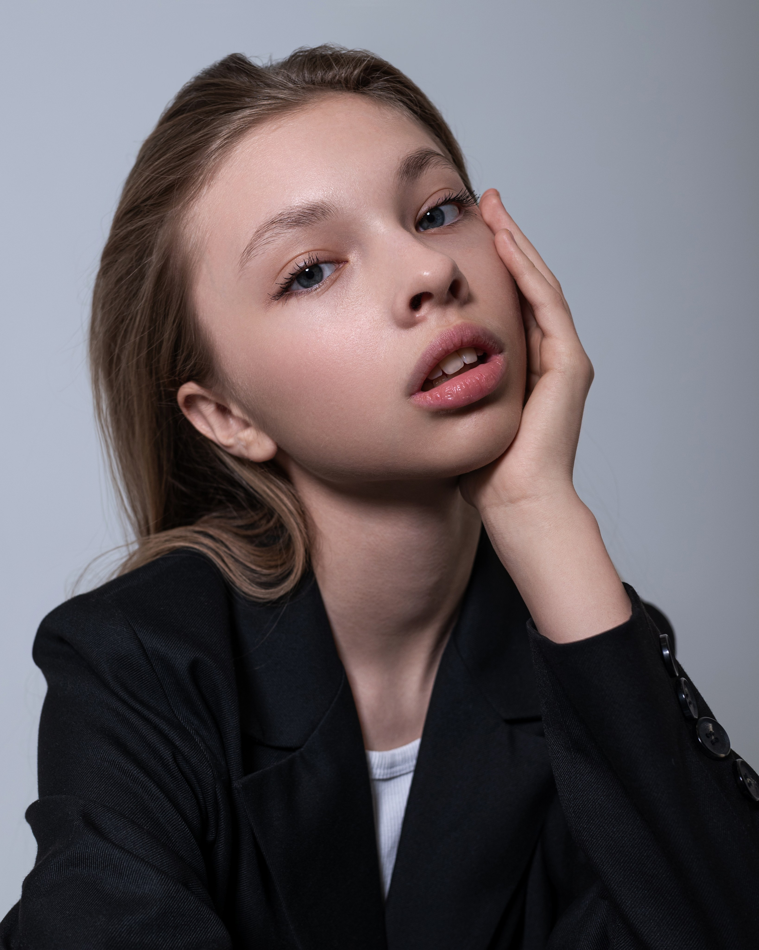 Модельное портфолио. Фотограф Москва Виктория Вишневская актерское / модельное портфолио