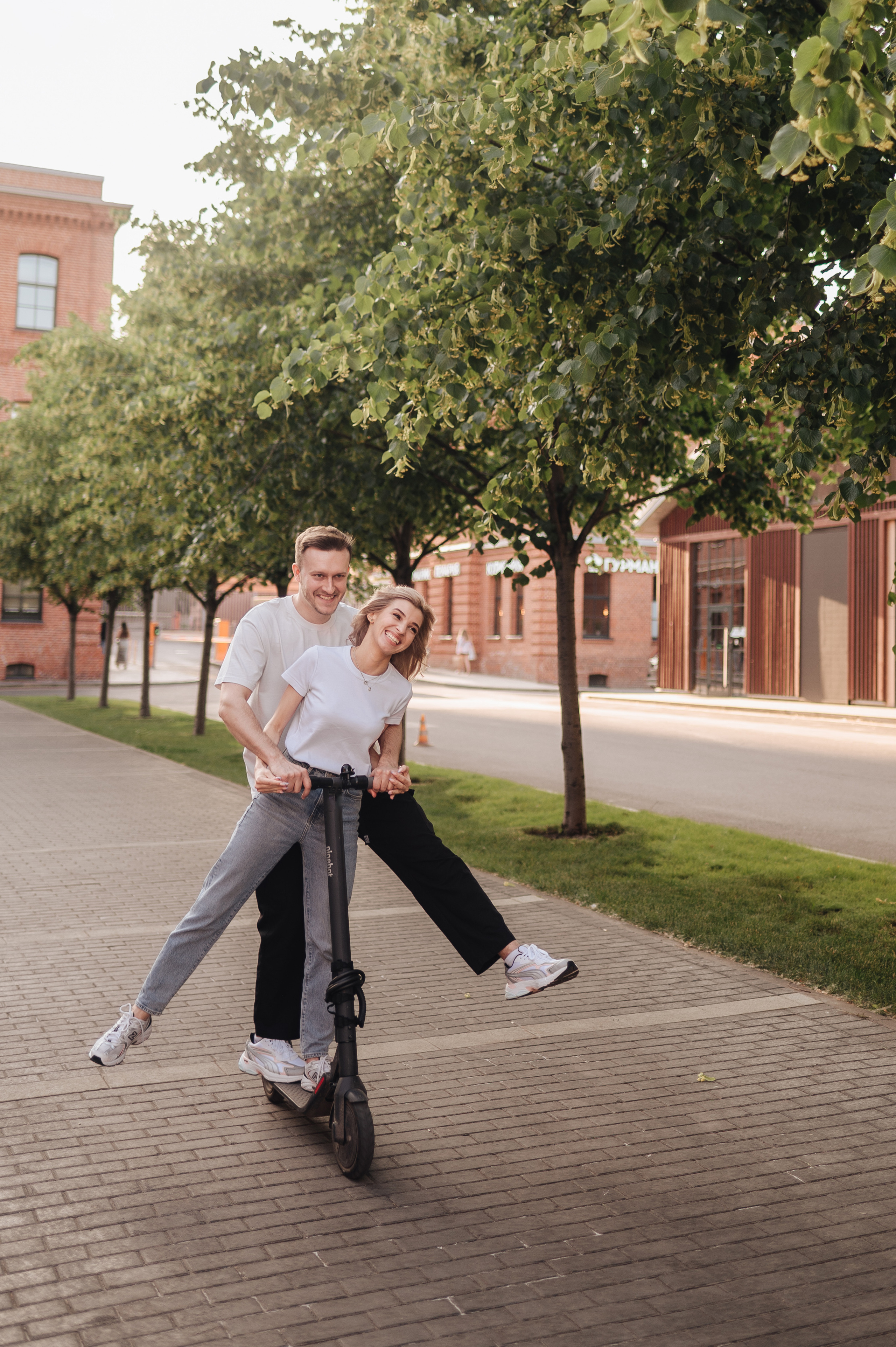 Городская лавстори Вани и Кати. Фотограф в Москве и Московской области Таня Яблочкина