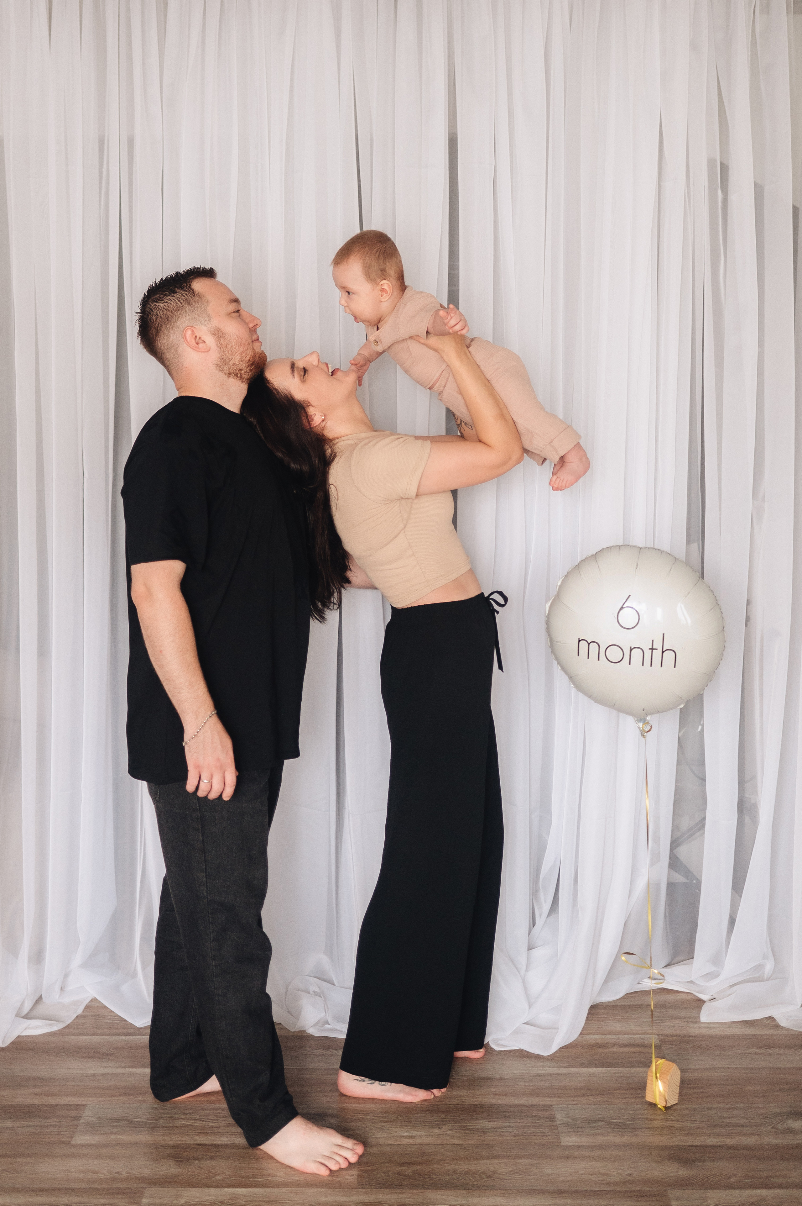 Семейная фотосессия на полгода Тимура. Фотограф в Москве и Московской области Таня Яблочкина