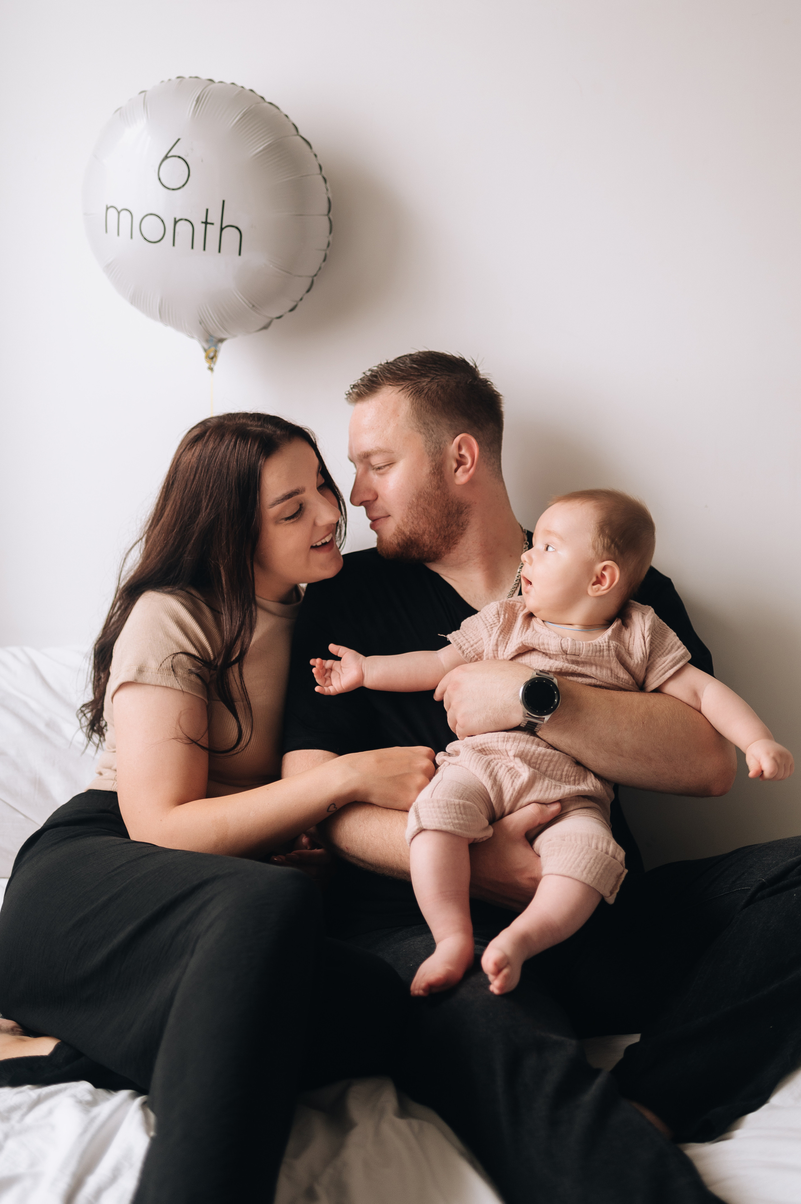 Семейная фотосессия на полгода Тимура. Фотограф в Москве и Московской области Таня Яблочкина