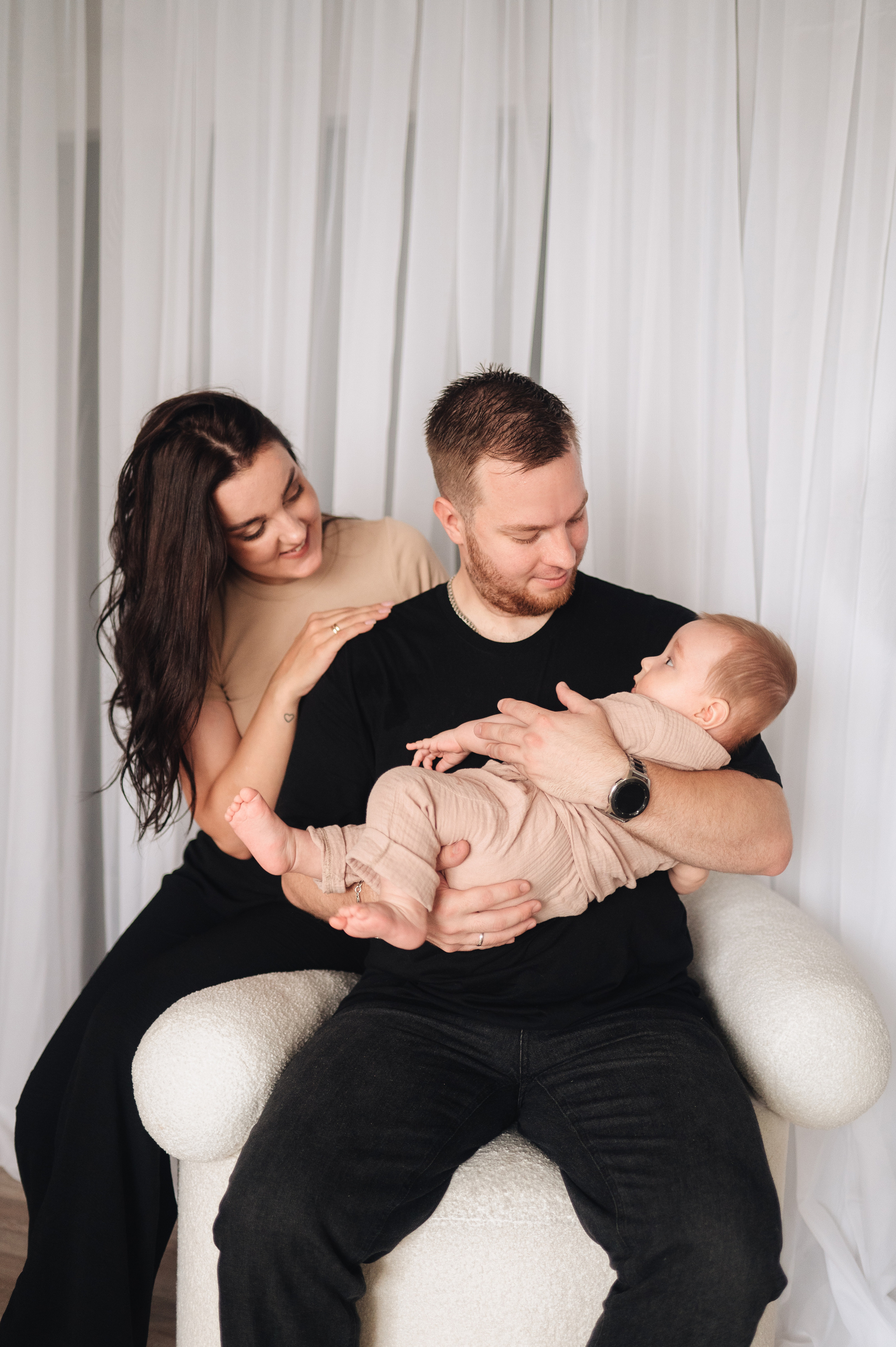 Семейная фотосессия на полгода Тимура. Фотограф в Москве и Московской области Таня Яблочкина