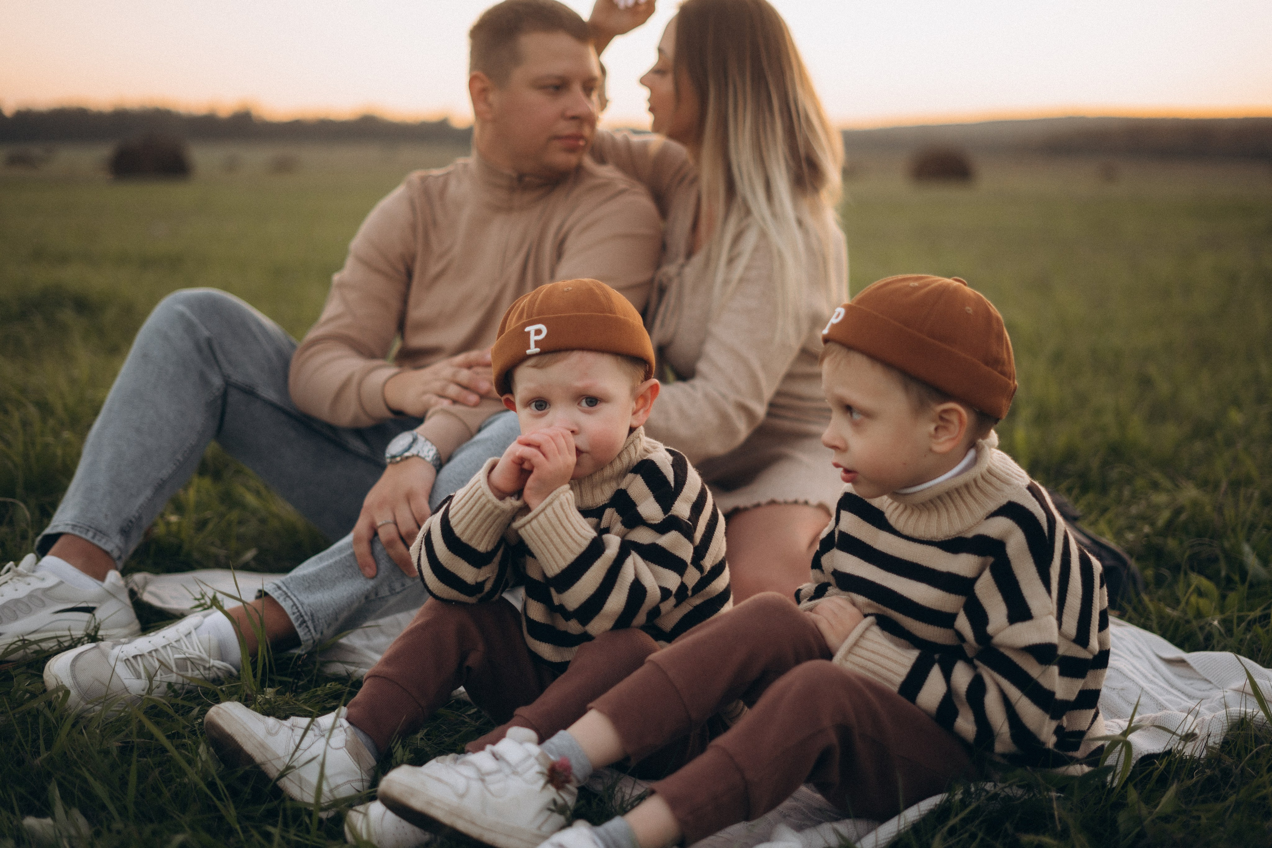 Вероника, Денис, Мирон и Марк. Главная