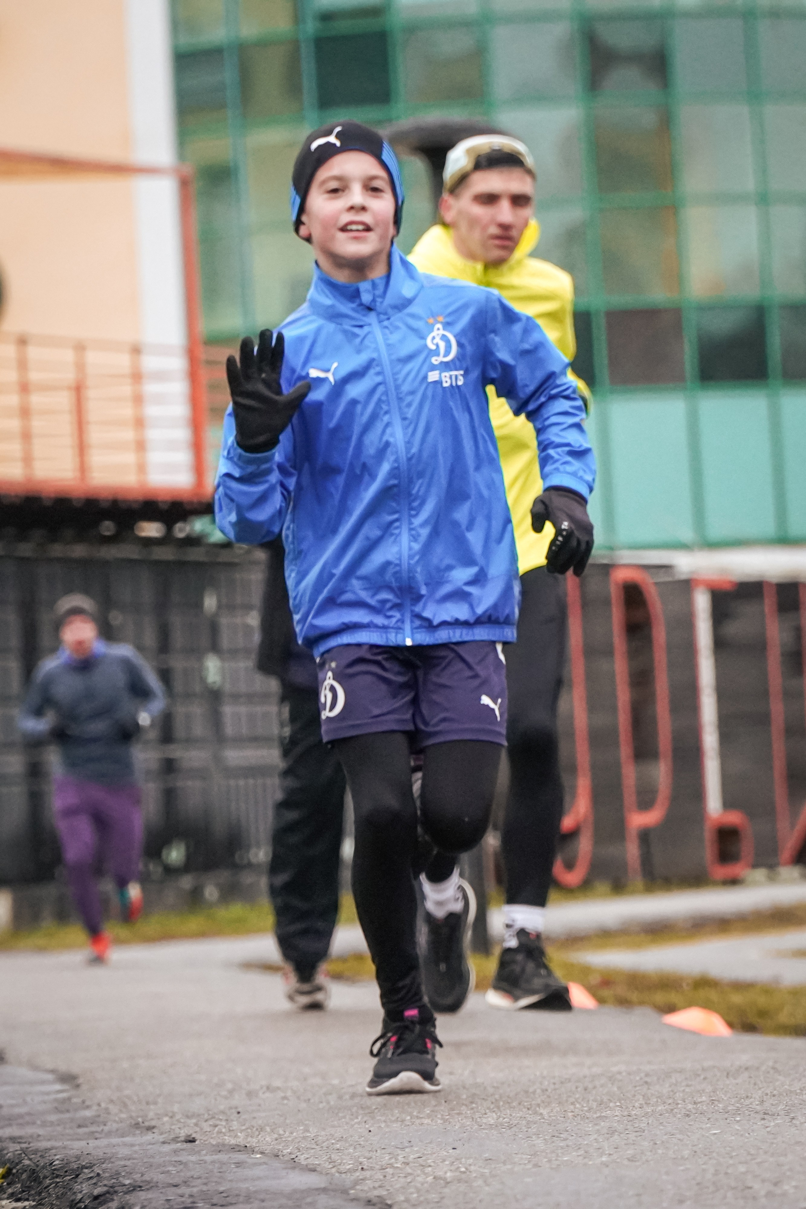 5 вёрст Реутов 16.11.2024. Роман Капилюшов. Бег. Фото. Видео. г. Люберцы