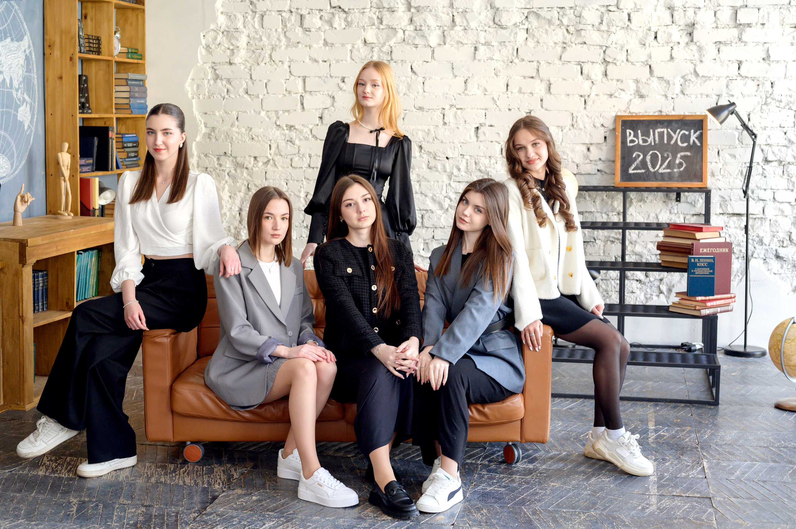 11 класс. студия. Фотограф новорожденных, семейный детский в Тюмени Татьяна Морозова