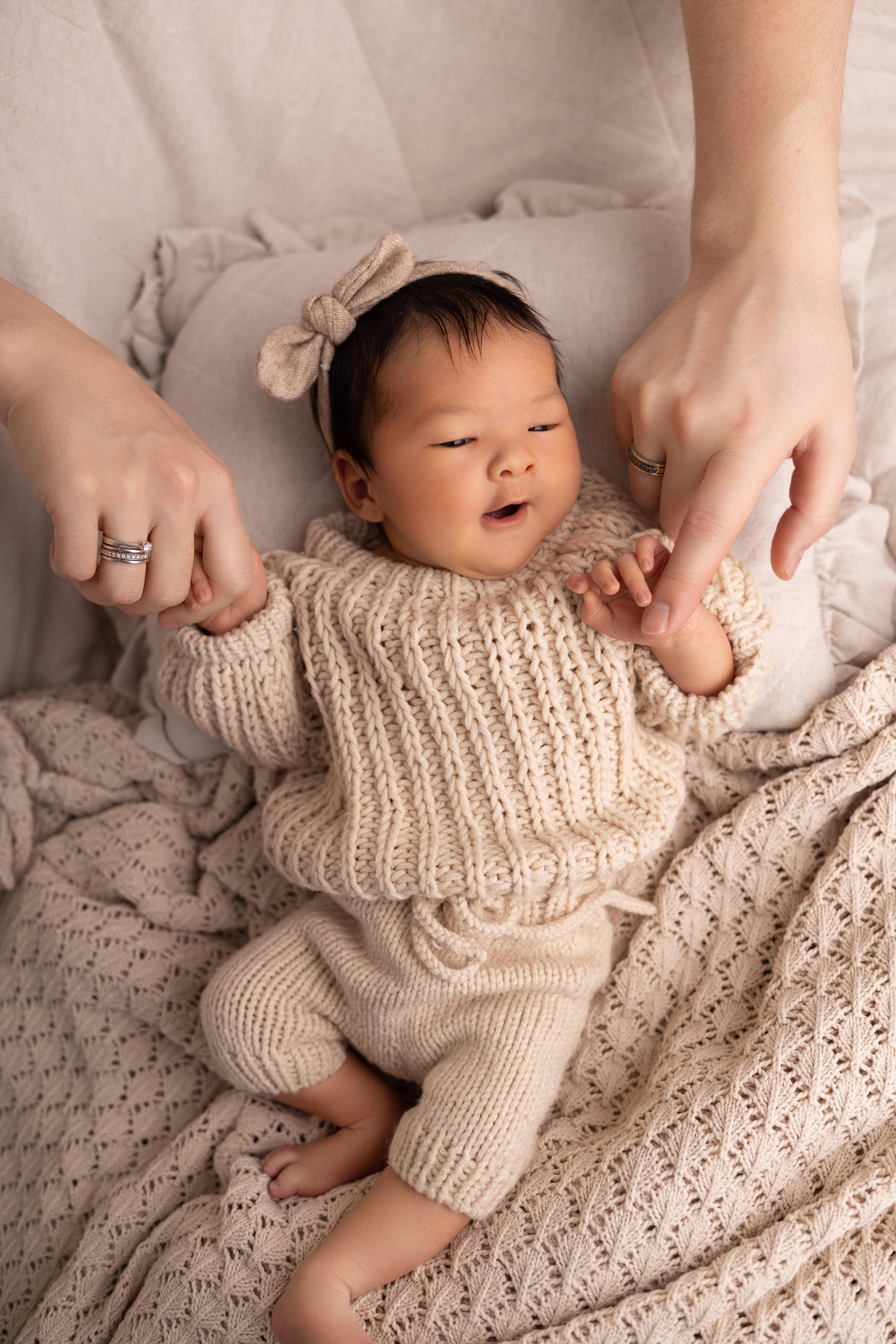 Newborn съемка в стиле Лайф. Фотограф новорожденных малышей в Омске и Омской области Эльвира Камаева