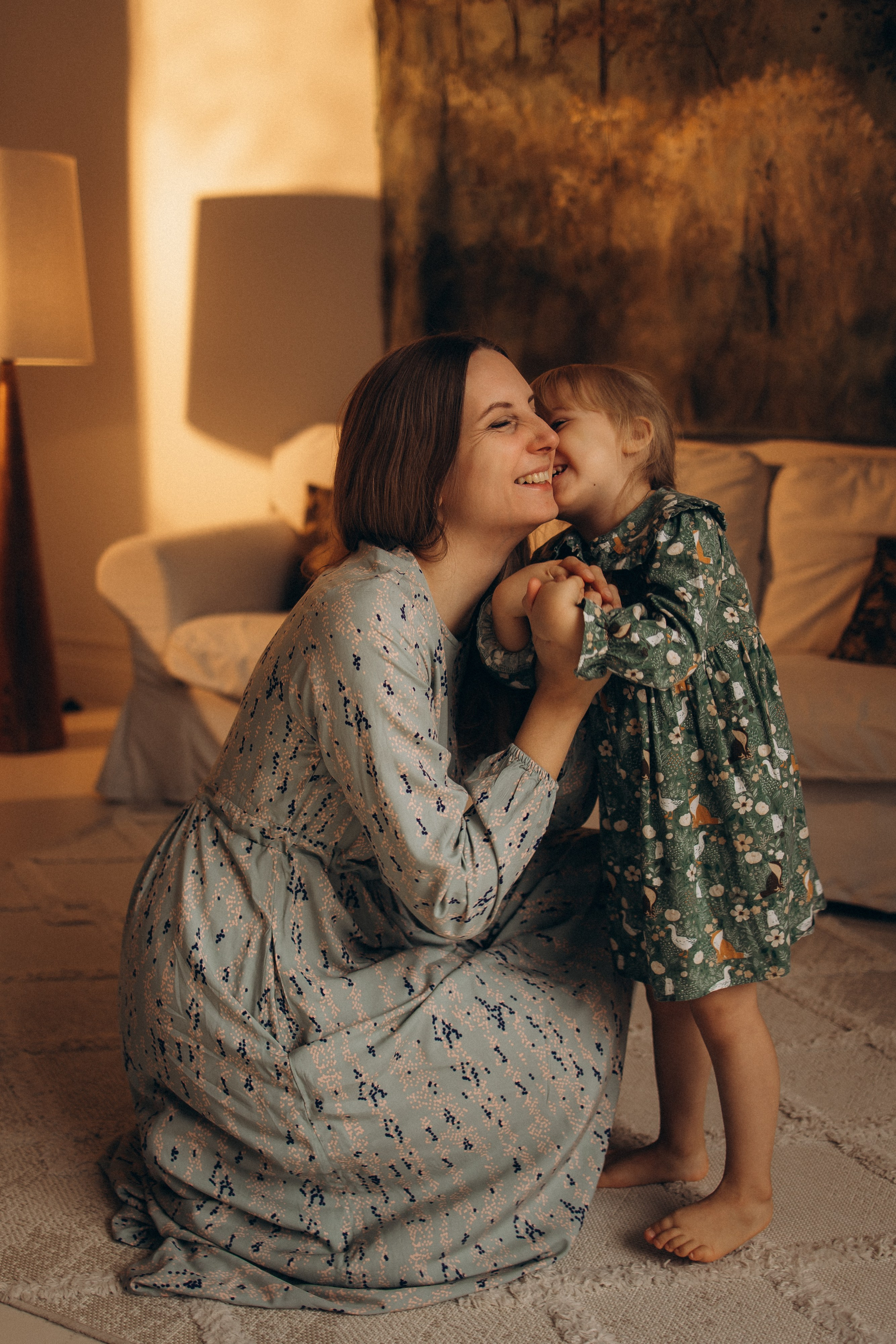 Катерина и Софа — зал Серена. Семейный фотограф в Краснодаре Храмова Анна