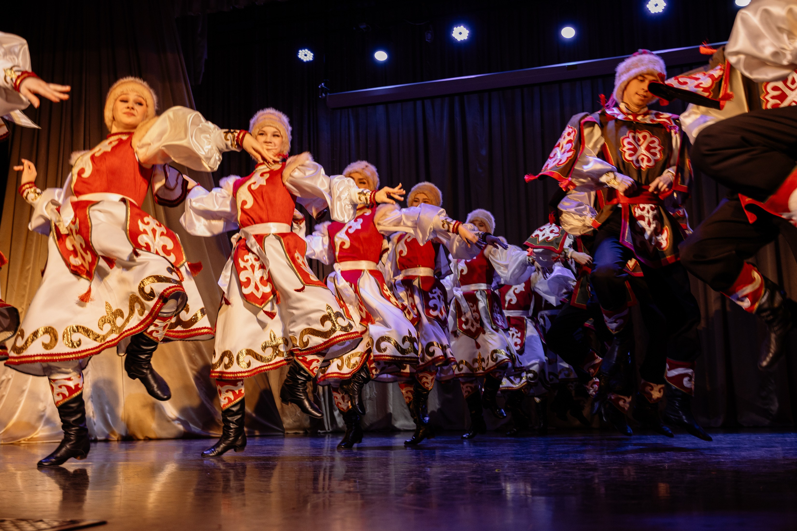 Сибирские узоры ДК Ефремова. Фотограф Юлия Мальцева