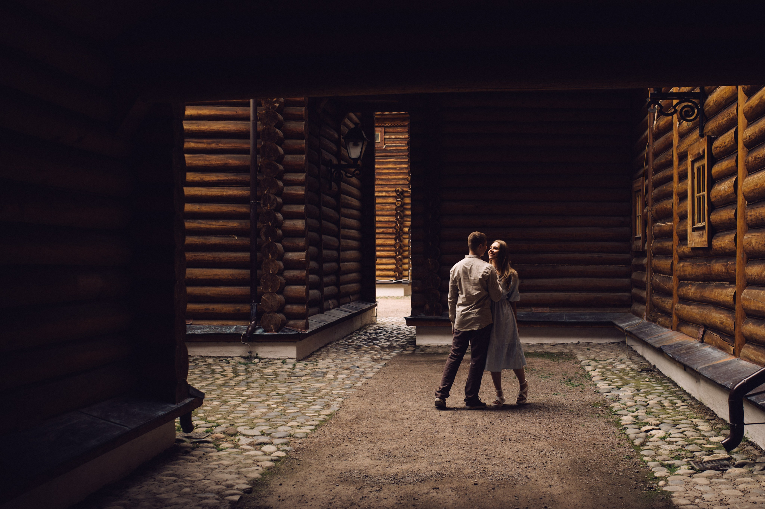 Ветер в волосах, нежность и поцелуи🤍. Лайфстайл фотограф в Москве Серебрянская Фаина