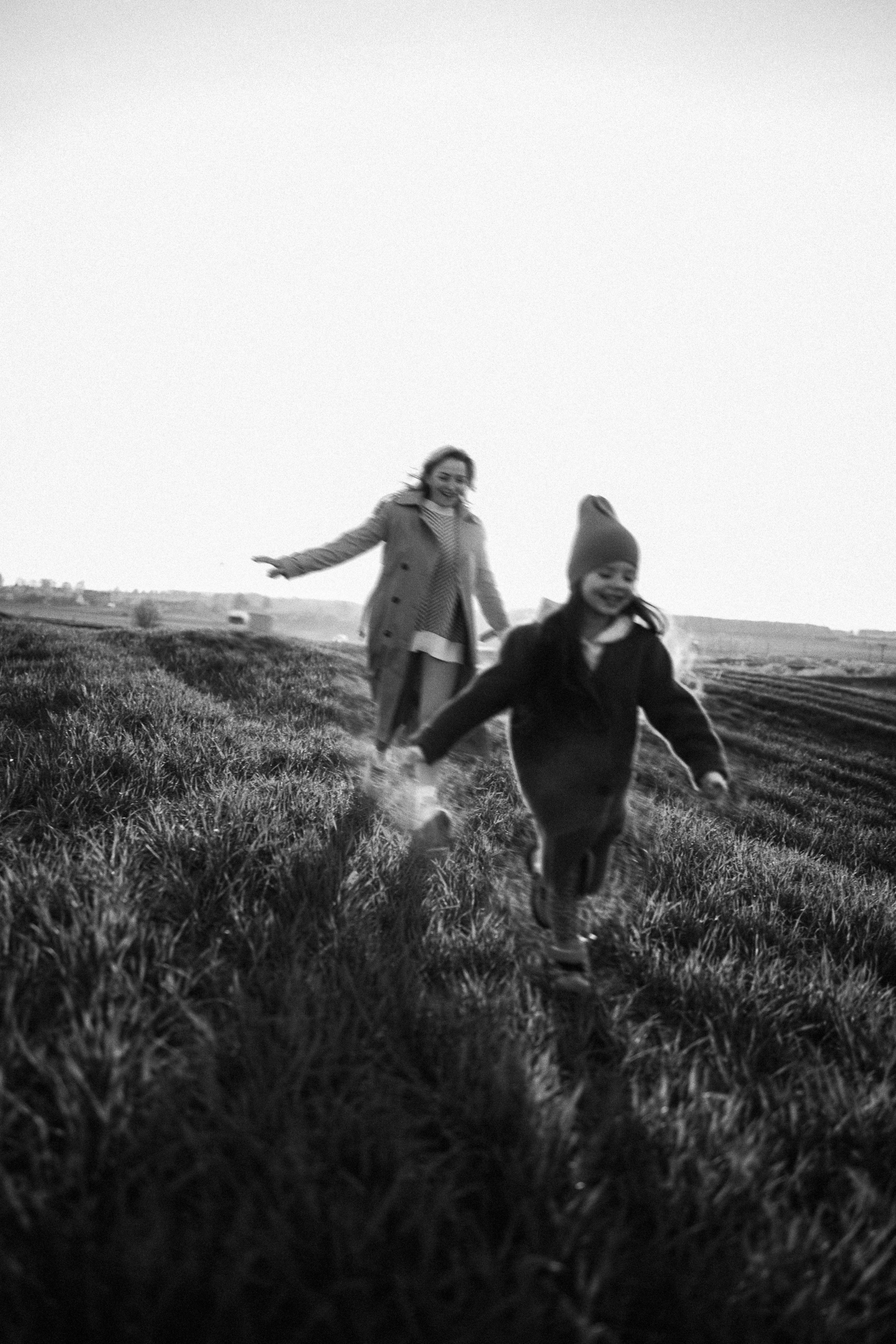 София и Диана (весна). Фотограф Елена Рябцева