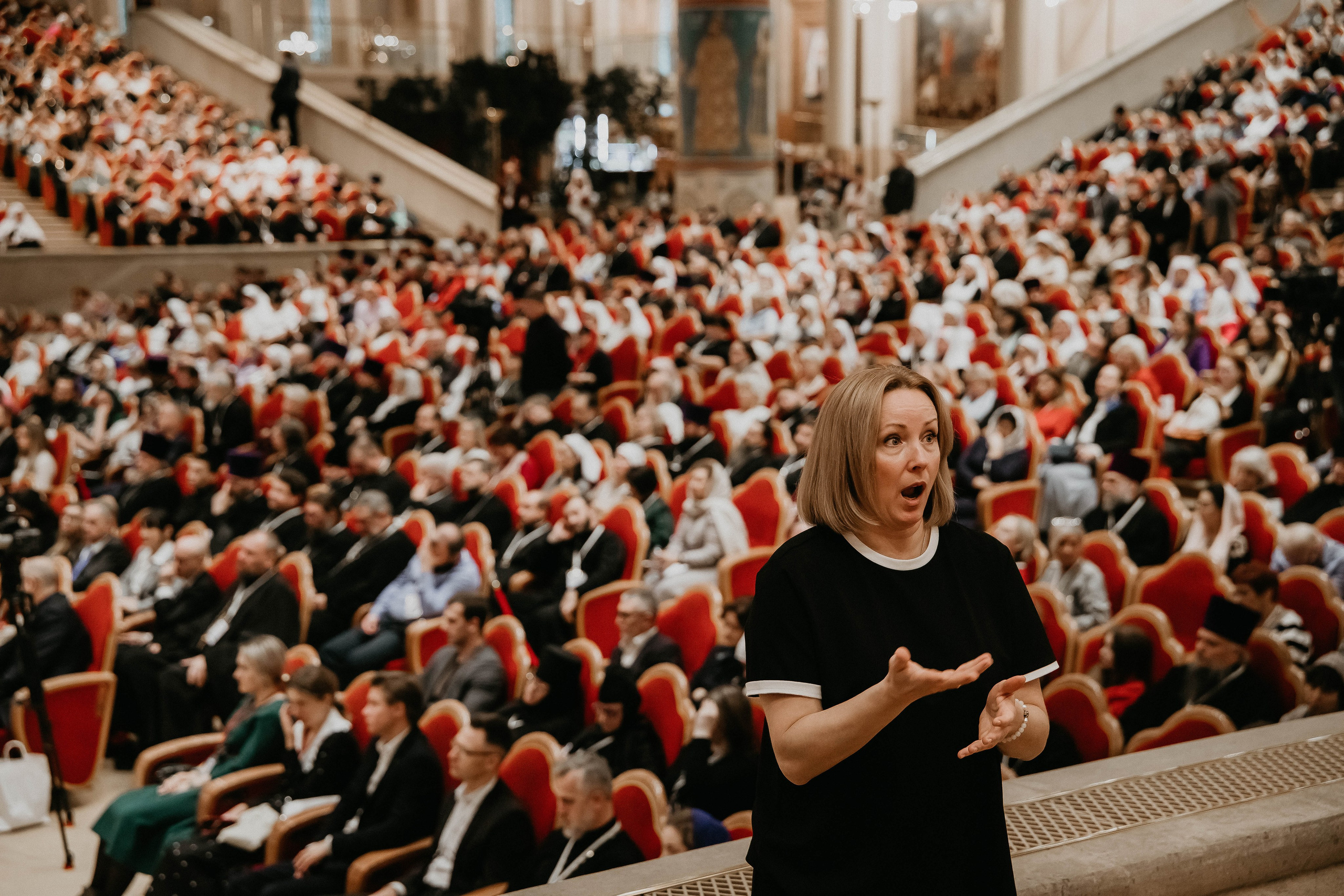 Xll ОБЩЕЦЕРКОВНЫЙ СЪЕЗД. Артеменкова Анна Фотограф