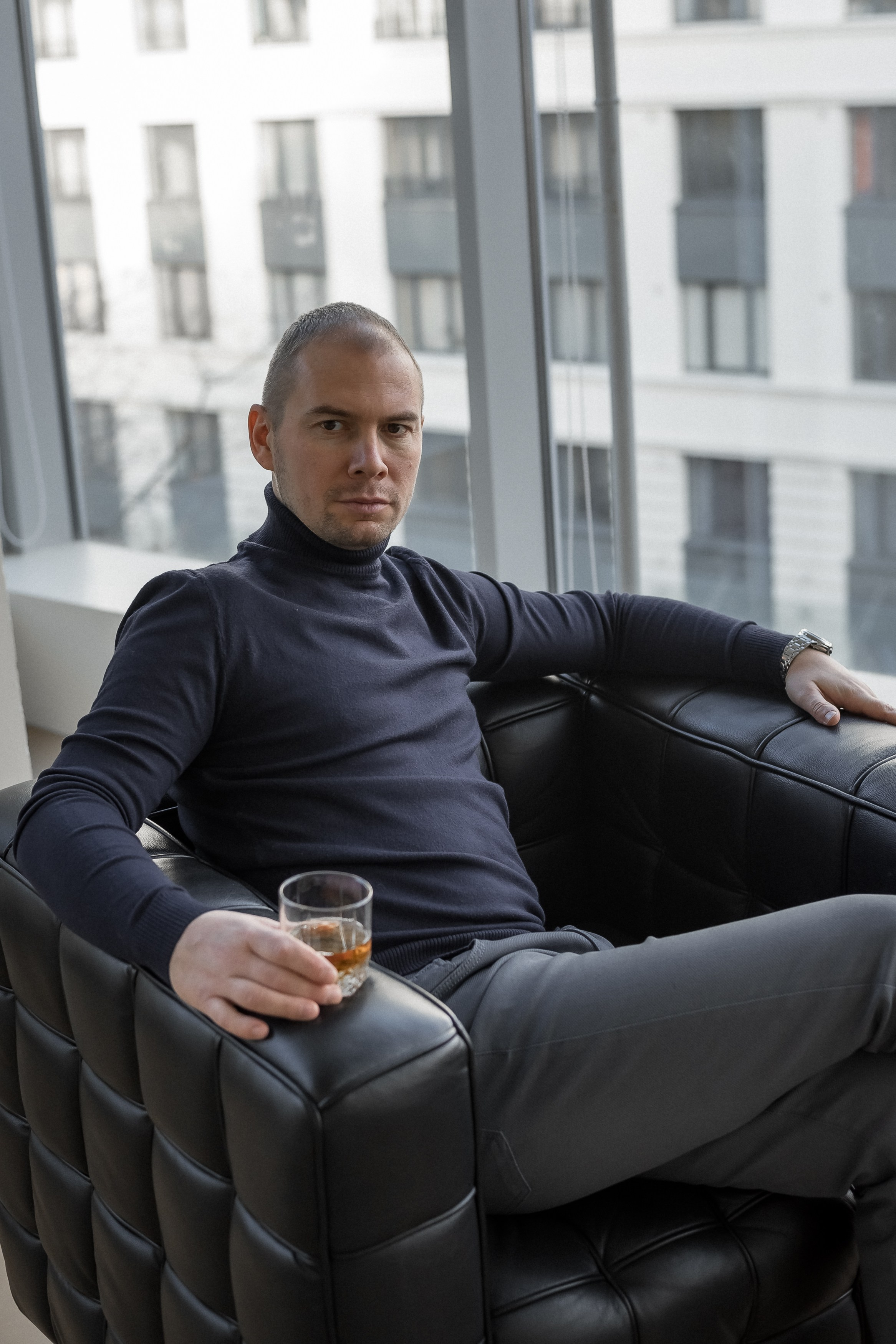 Бизнес портрет для руководителя. КОНТЕНТ |БРЕНД фотограф Санкт-Петербург — Жанна Олтаржевская