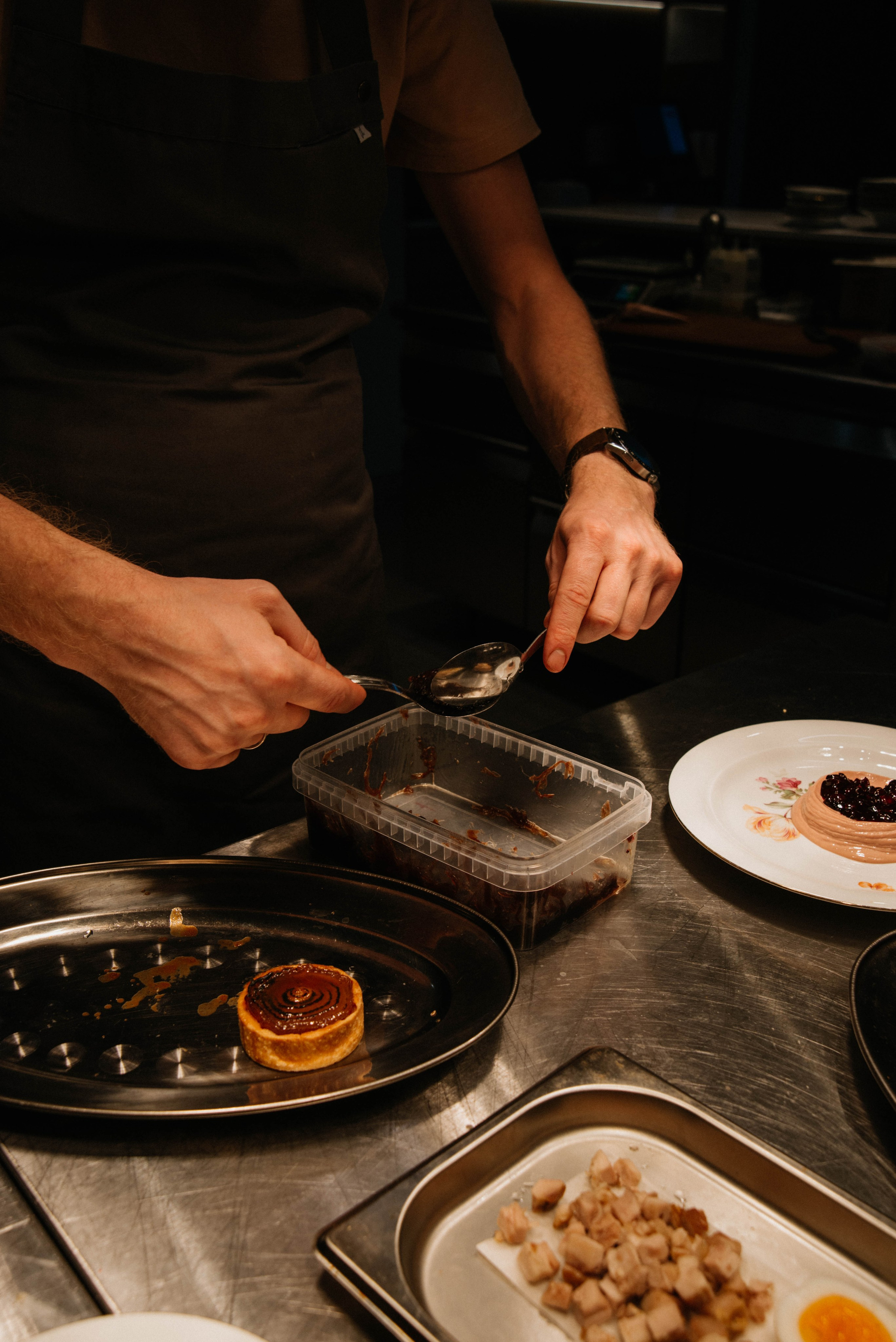 Контентная фотосессия для ресторана La Volte. Ксения Glossa. Портретный и репортажный фотограф в Самаре