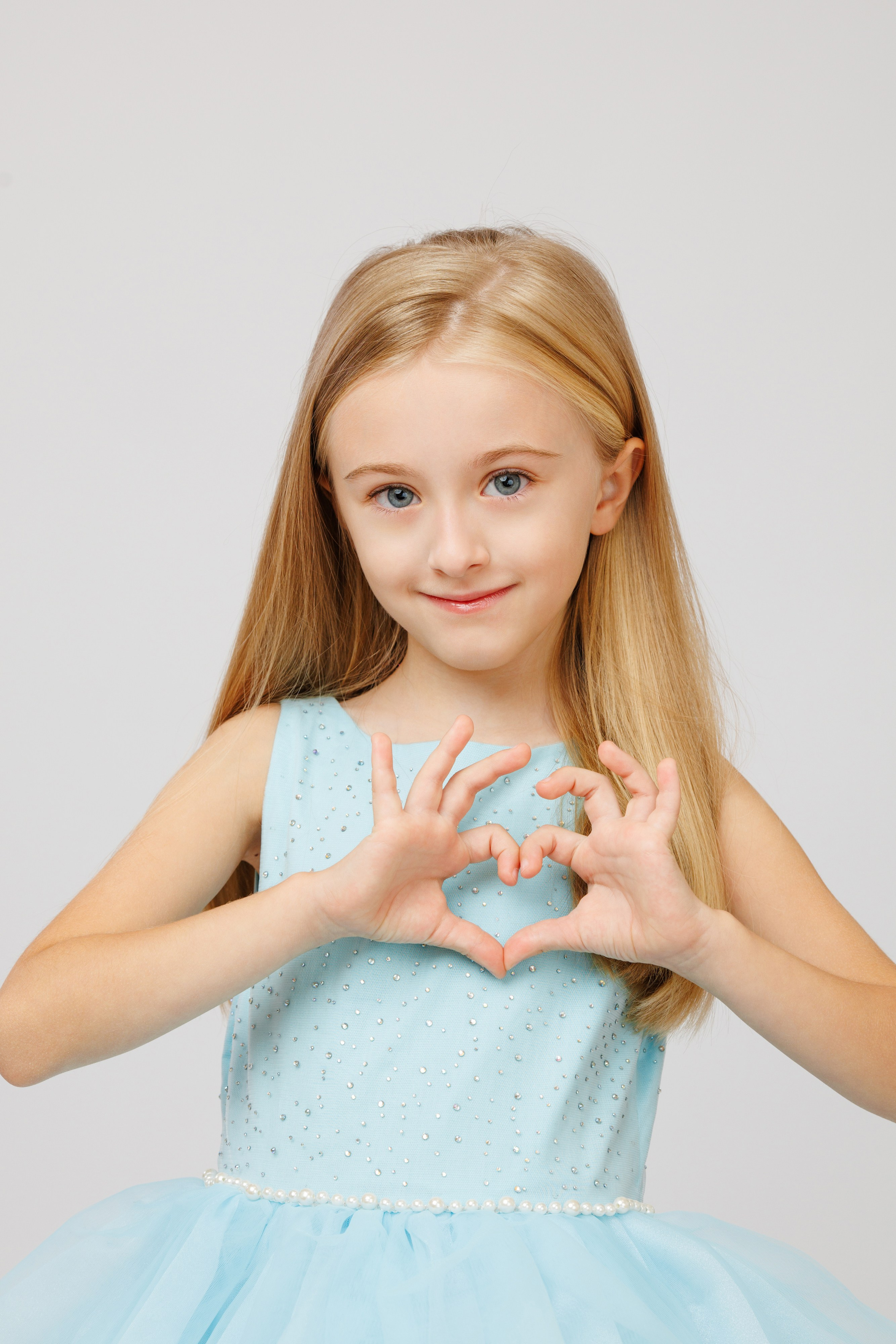 ПОРТРЕТЫ. Выпускные альбомы в Москве FOTOVMESTE