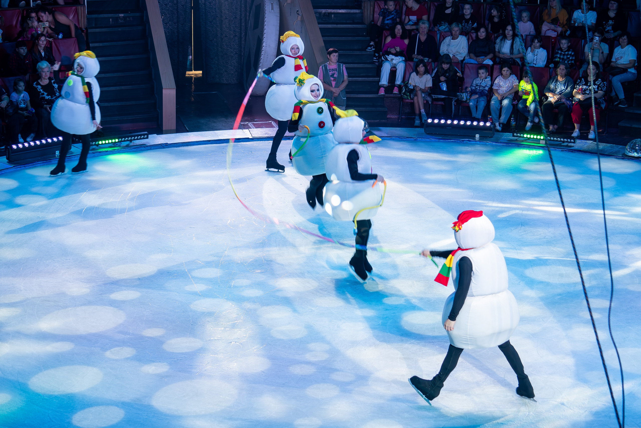 Цирк на льду «Айсберг» в Луганске. Фотограф в РФ и ЛНР Юлия Федосеева