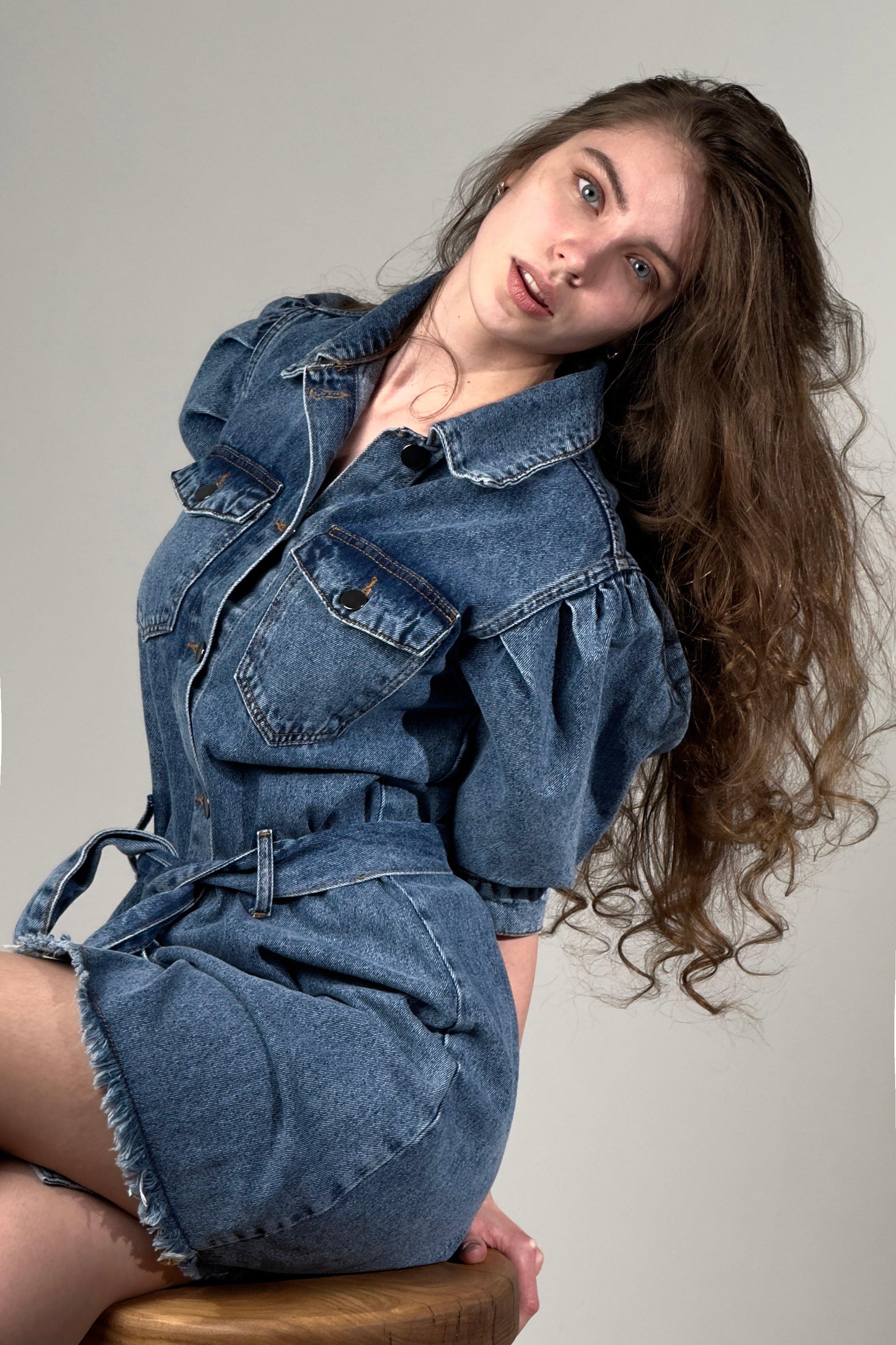Коммерция Jeans. Костюмер, художник кино и телевидения в спб