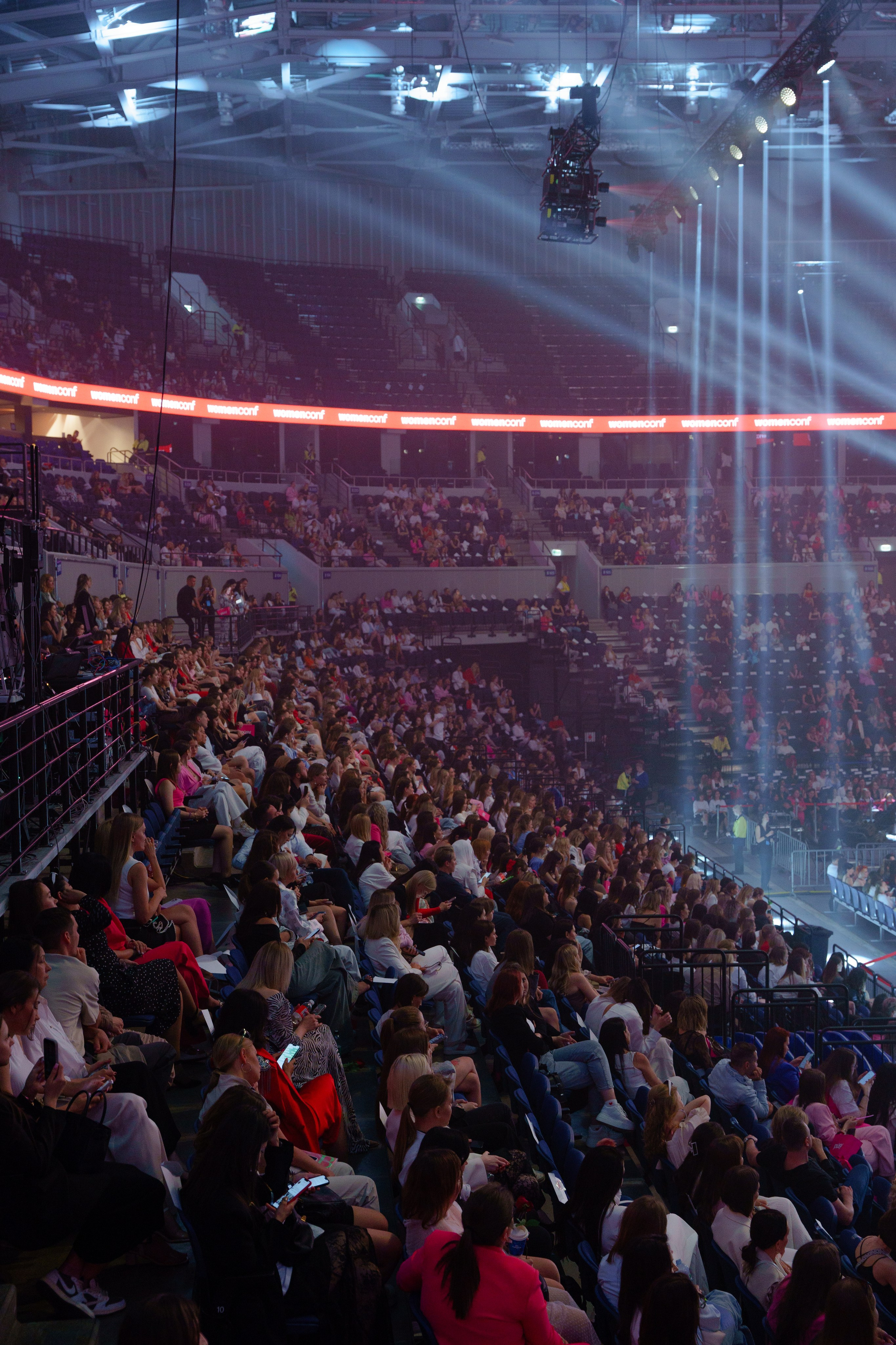 Самая масштабная женская конференция WomenConf. Репортажный фотограф Сергей Дружинин