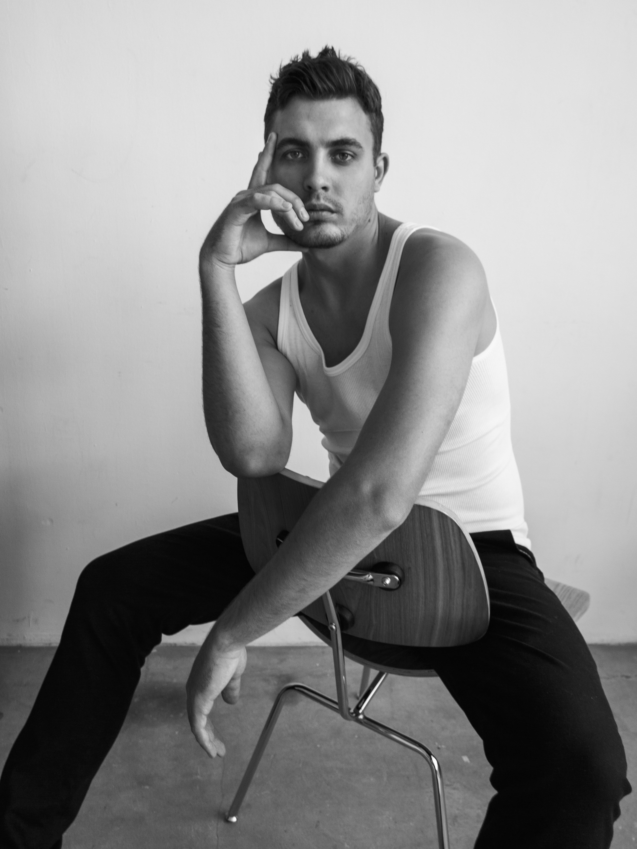 МУЖСКОЙ ПОРТРЕТ. Портретный фотограф в Москве — Янка Шемшурова