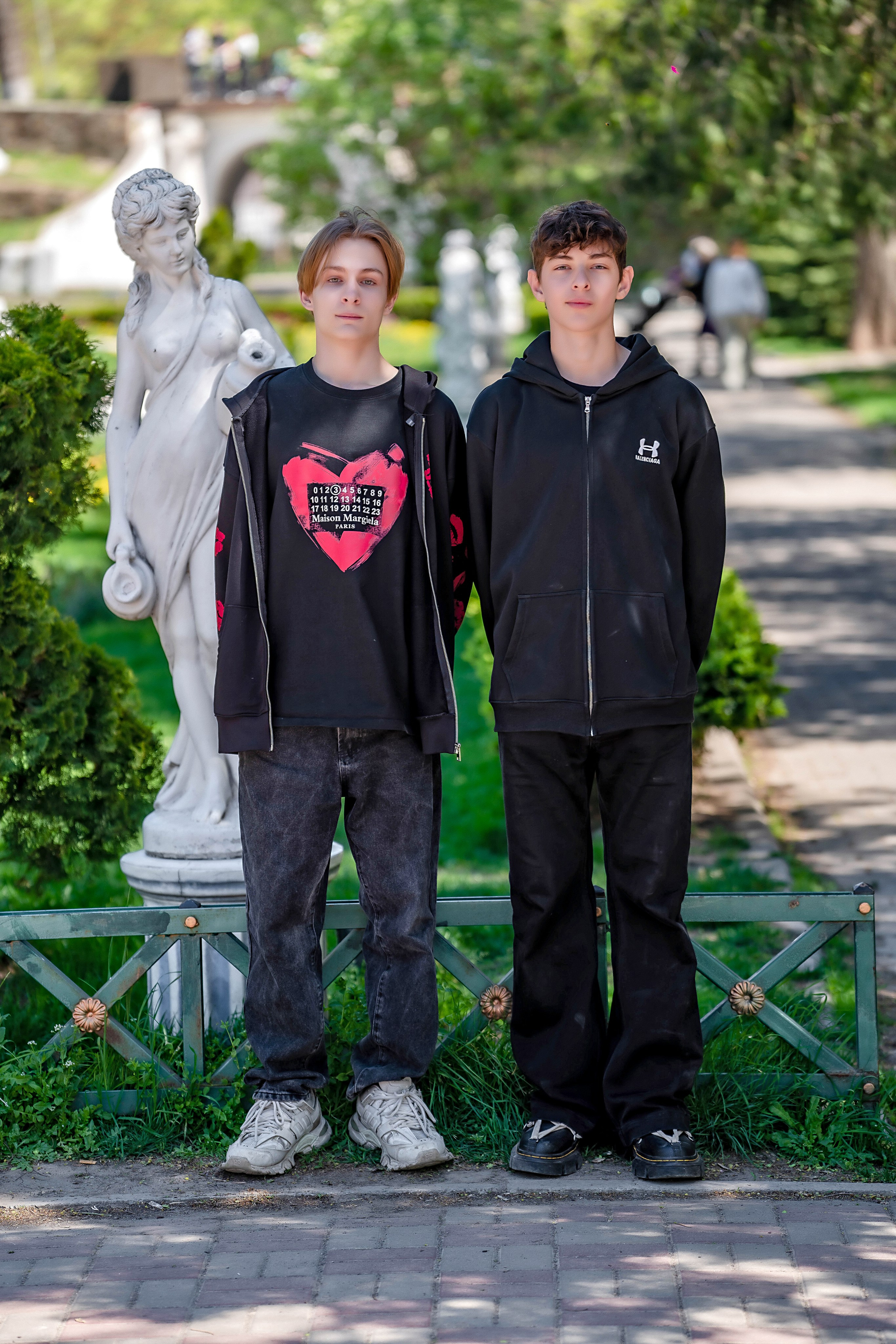 Выпускные (школьные) альбомы (книги) в Ростове-на-Дону. Современные Выпускные Альбомы в Ростове-на-Дону