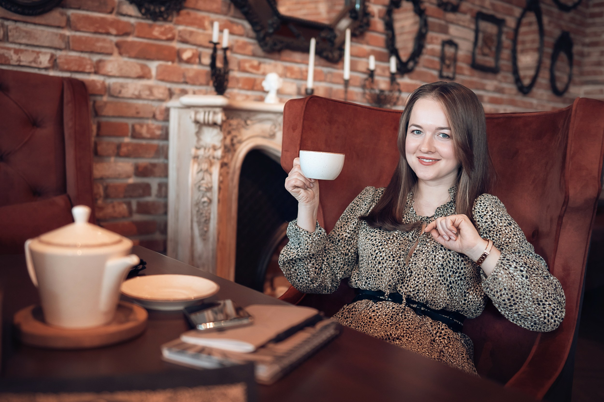 Контент история для дизайнера в гастро бар «Брауни». Церковный фотограф Севастополь