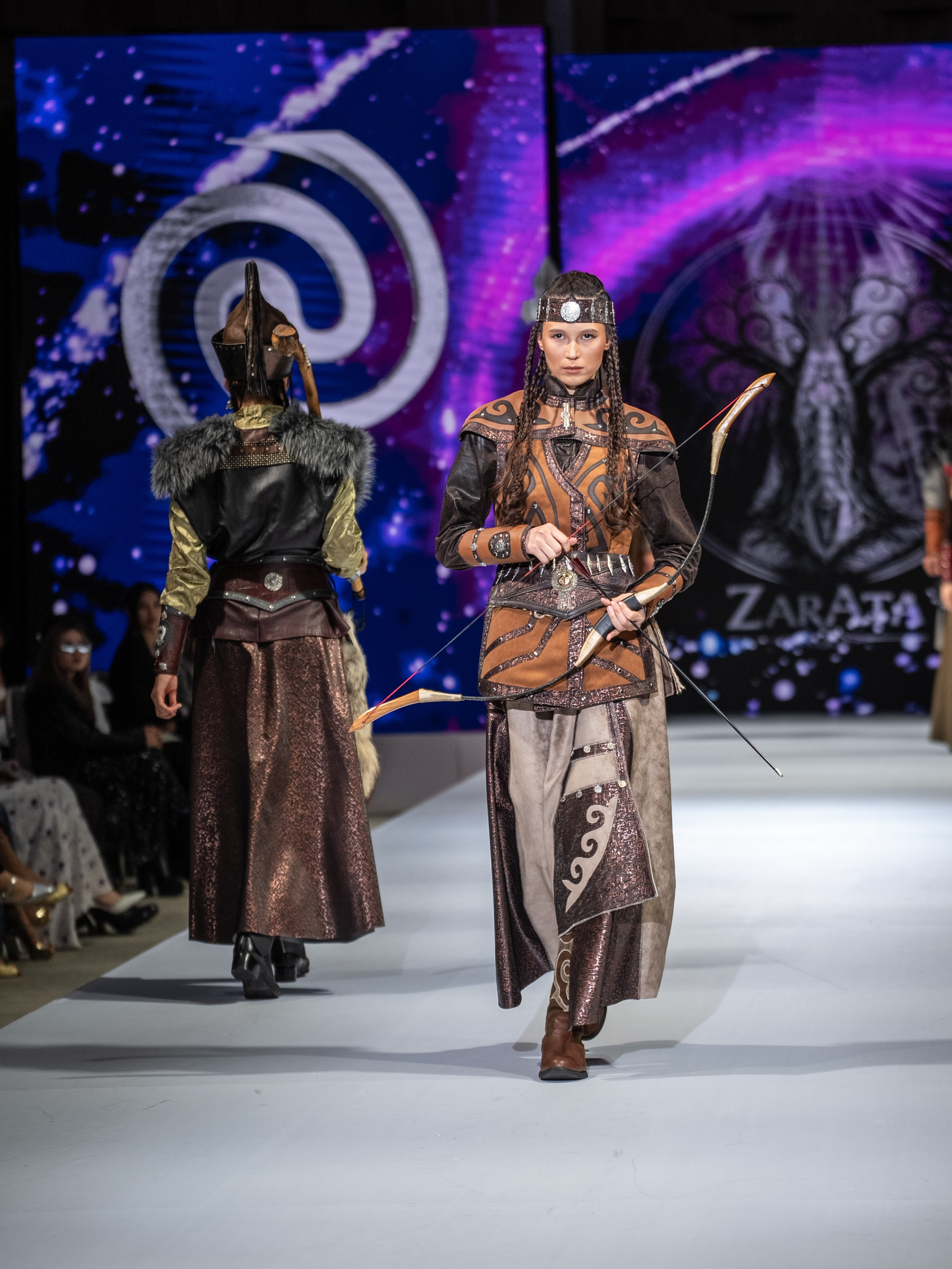 EURASIAN FASHION WEEK Lo Zarata. Сайт Алматинского НЮ АРТ, будуар и фэшн фотографа Дениса Карпенко