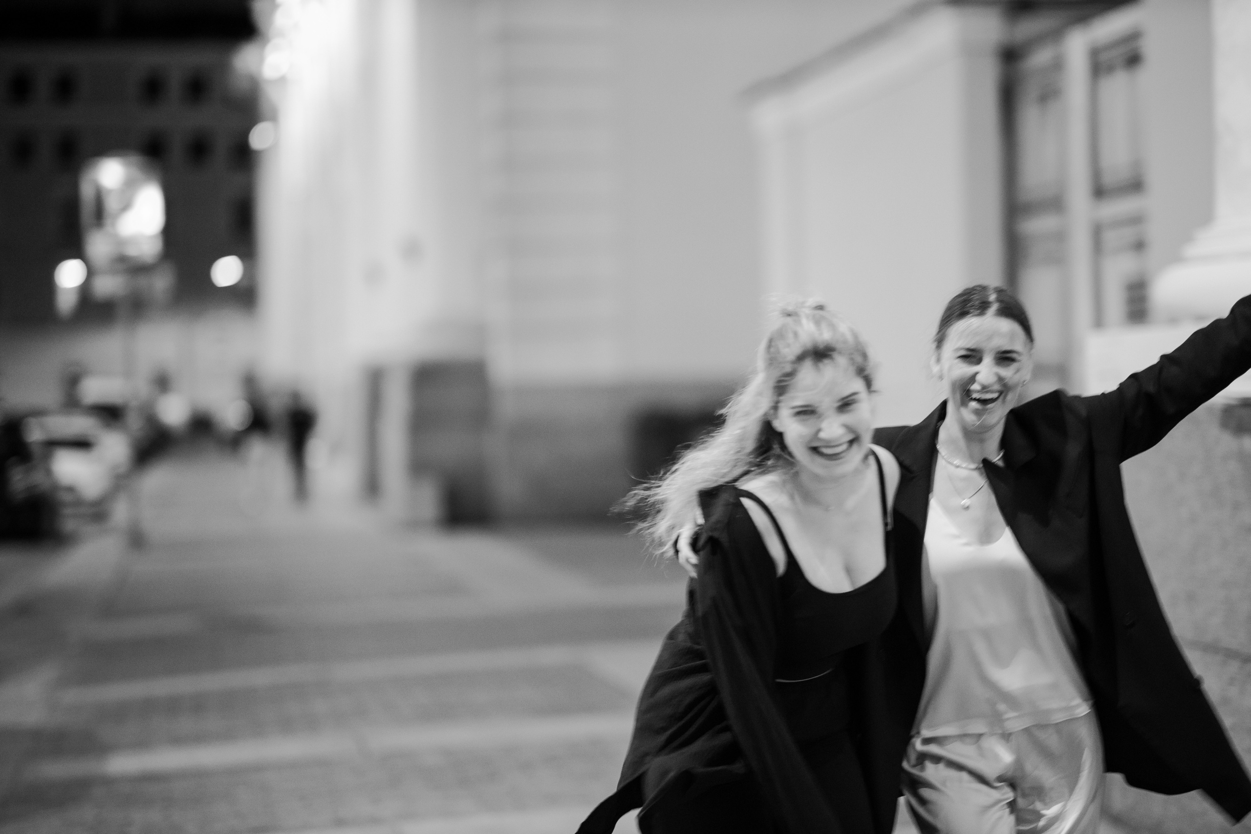 Оля и Даша. Свадебный фотограф Таня Караисаева