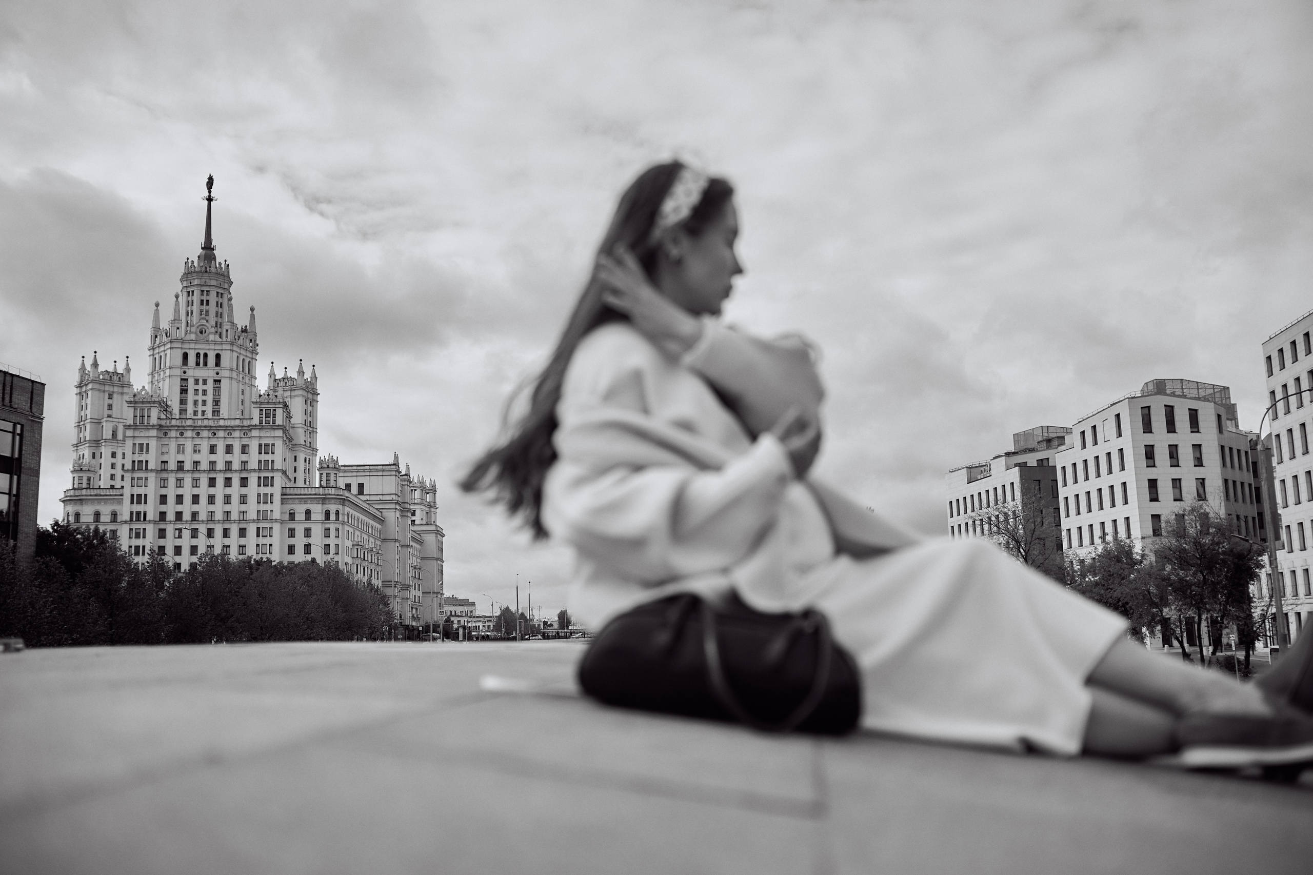 Оля на прогулке по городу. Семейный и свадебный lifestyle-фотограф в Москве Мария Петрова