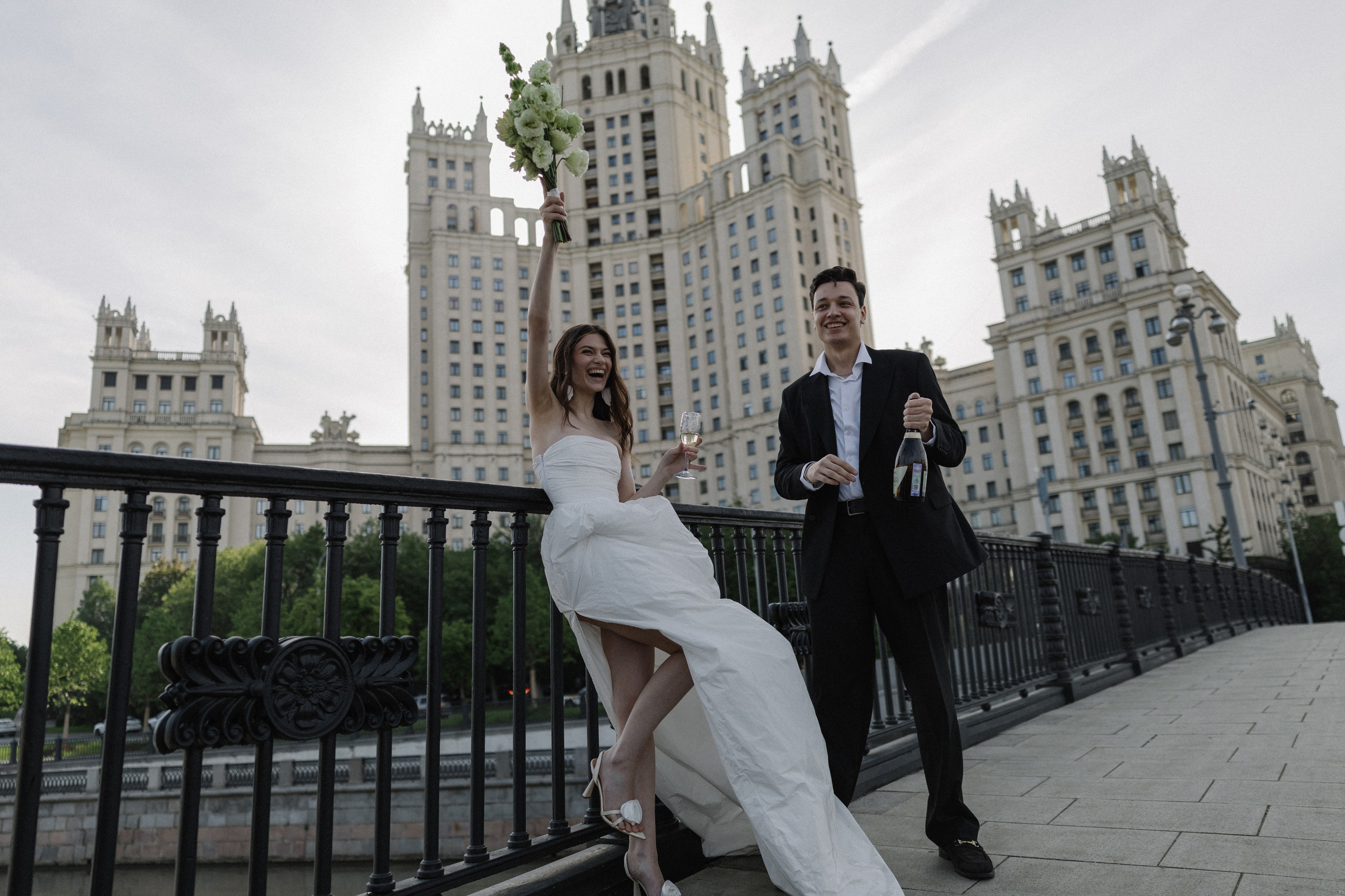 Москва. Набережная. Вы. Юлия Анисимова — свадебный и семейный фотограф в Санкт-Петербурге