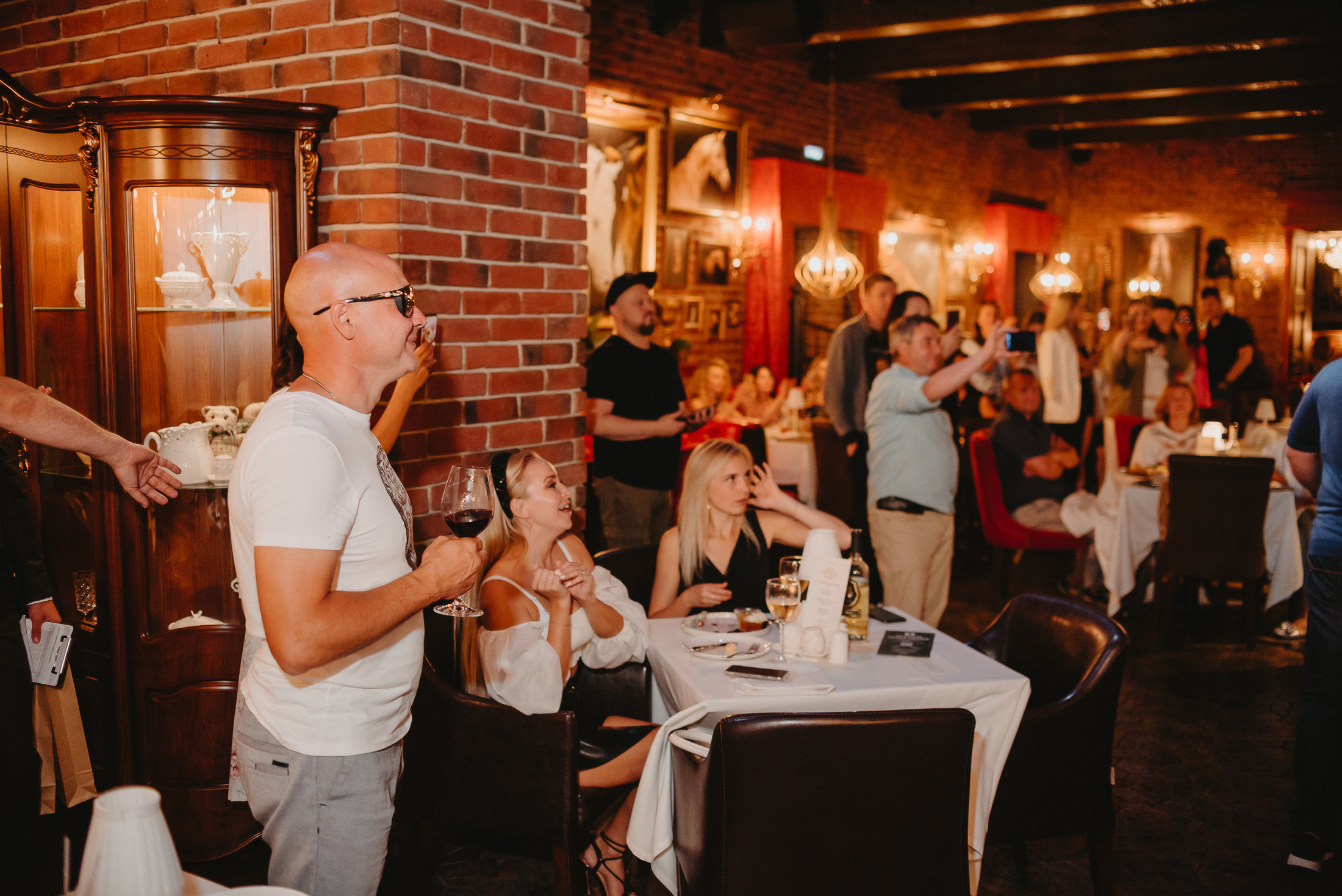 День рождения ресторана Конюшня. Фото и видео контент за одну съемку — Веретенников Егор