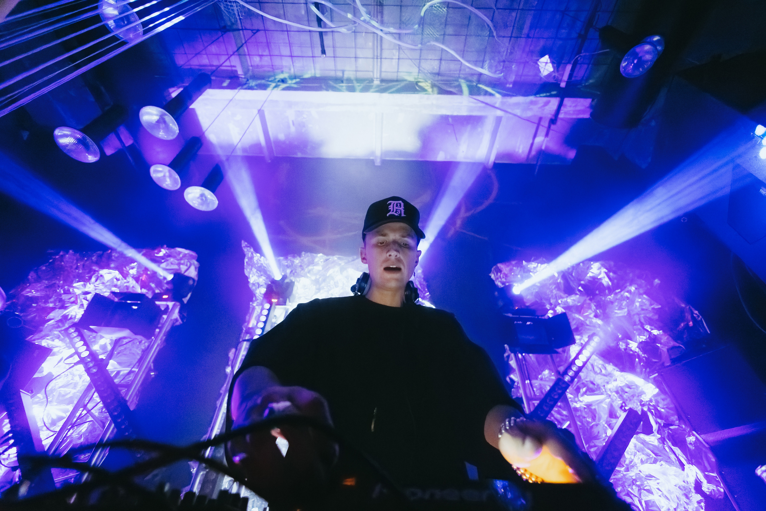 MANTRA — Dibidabo. Фото и видео контент за одну съемку — Веретенников Егор