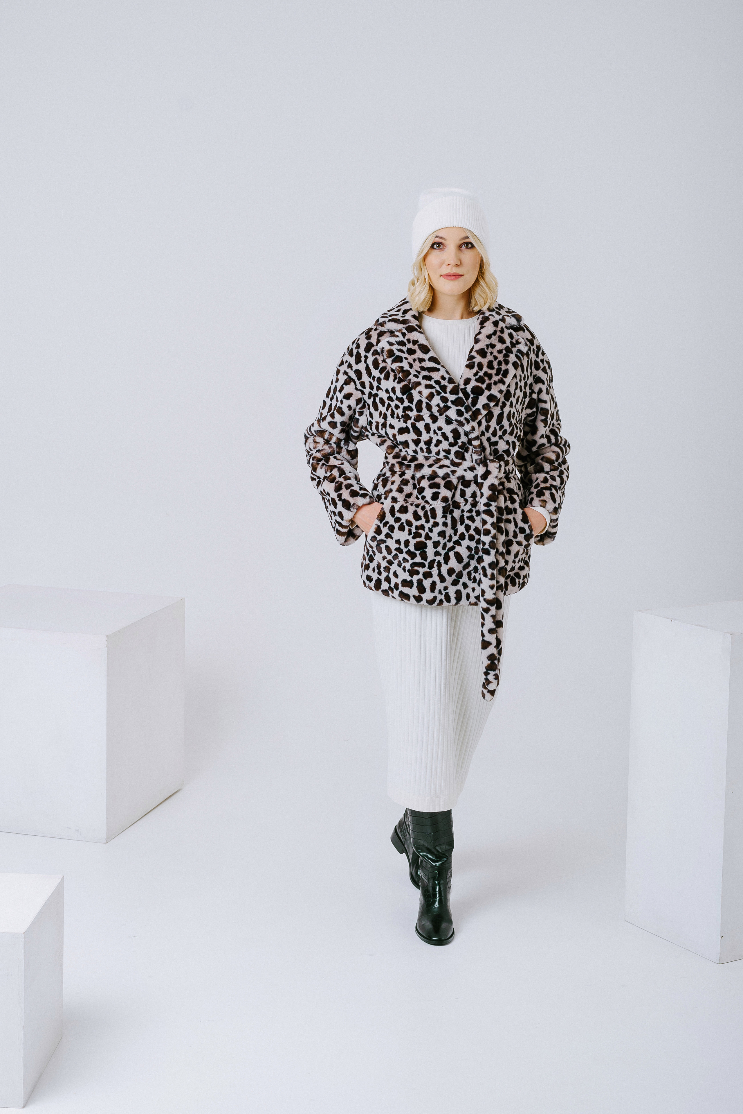 Каталог — нейтральный фон. Фото и видео контент за одну съемку — Веретенников Егор