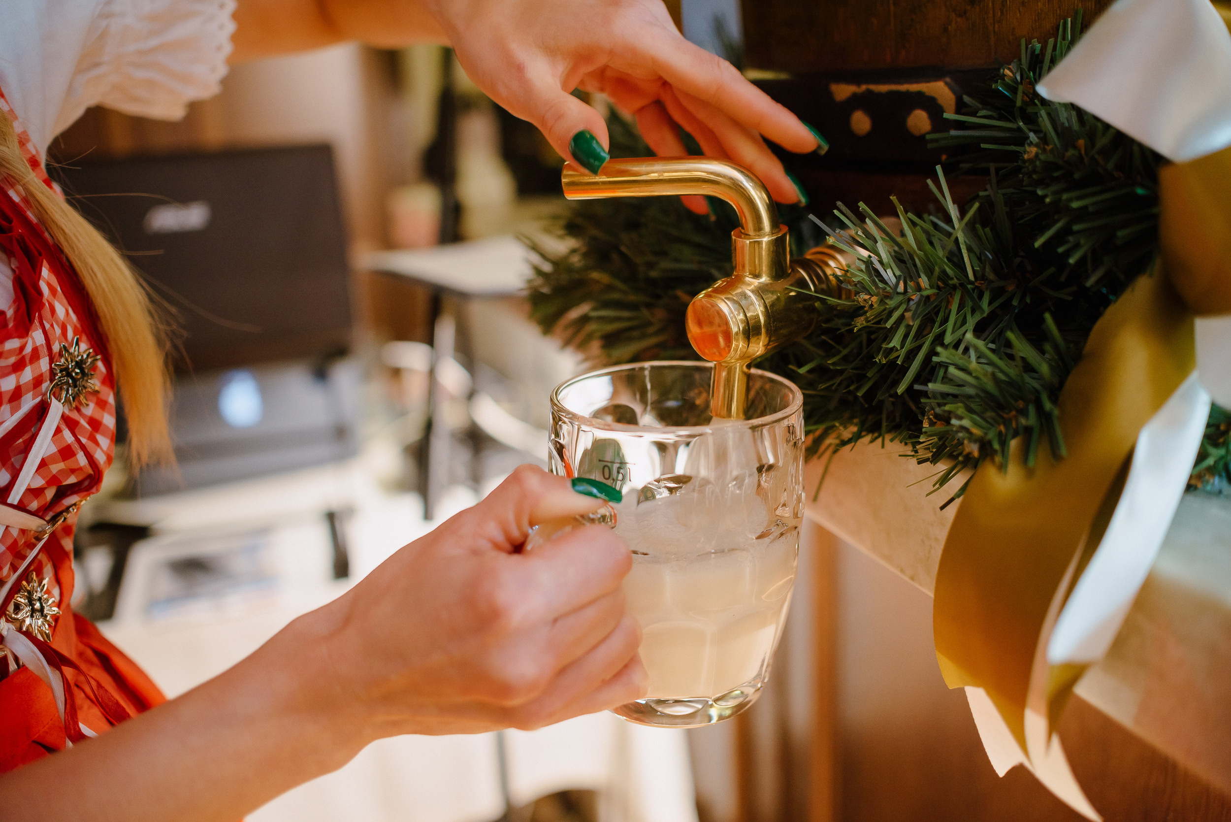 Alpen — Octoberfest. Фото и видео контент за одну съемку — Веретенников Егор