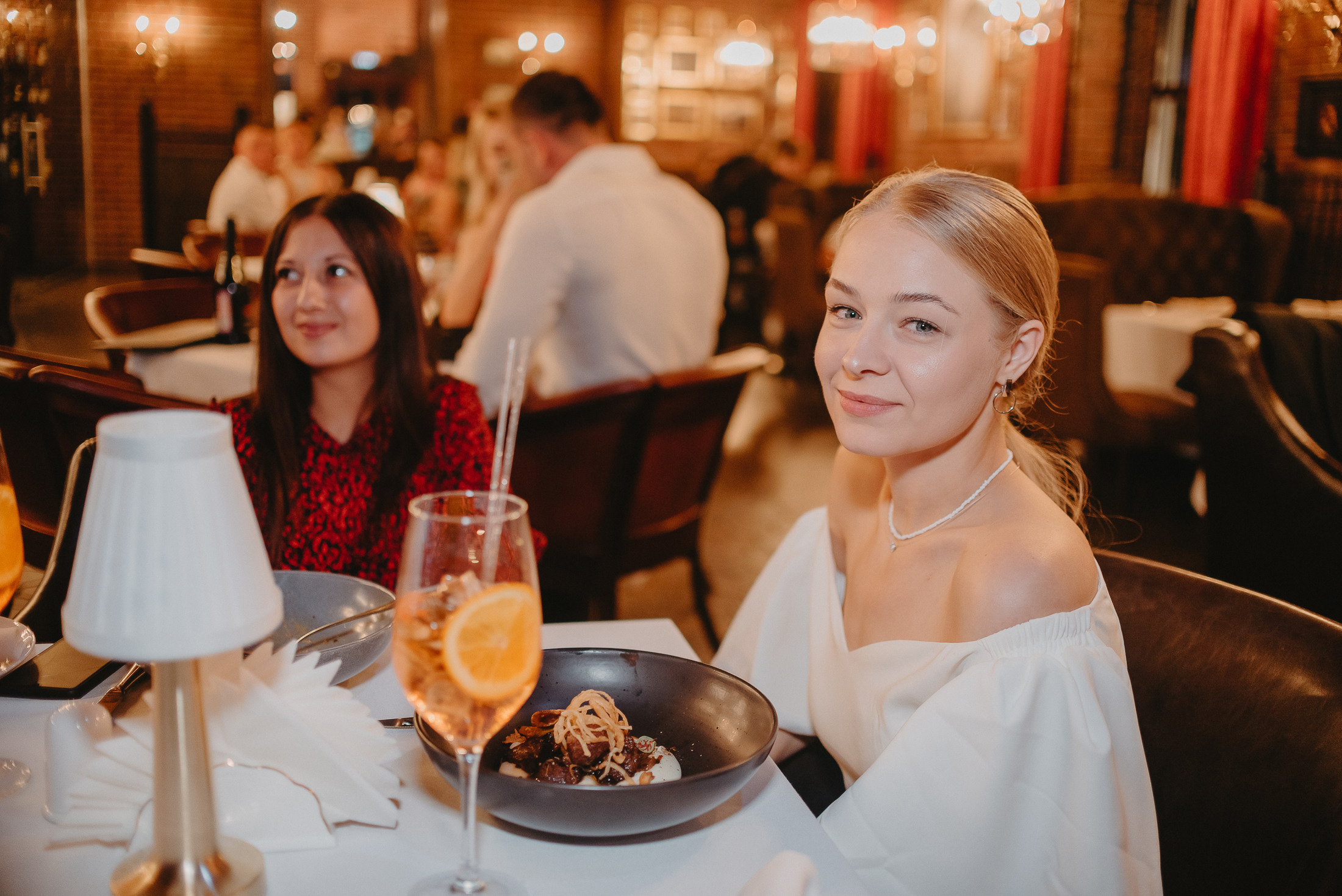 День рождения ресторана Конюшня. Фото и видео контент за одну съемку — Веретенников Егор