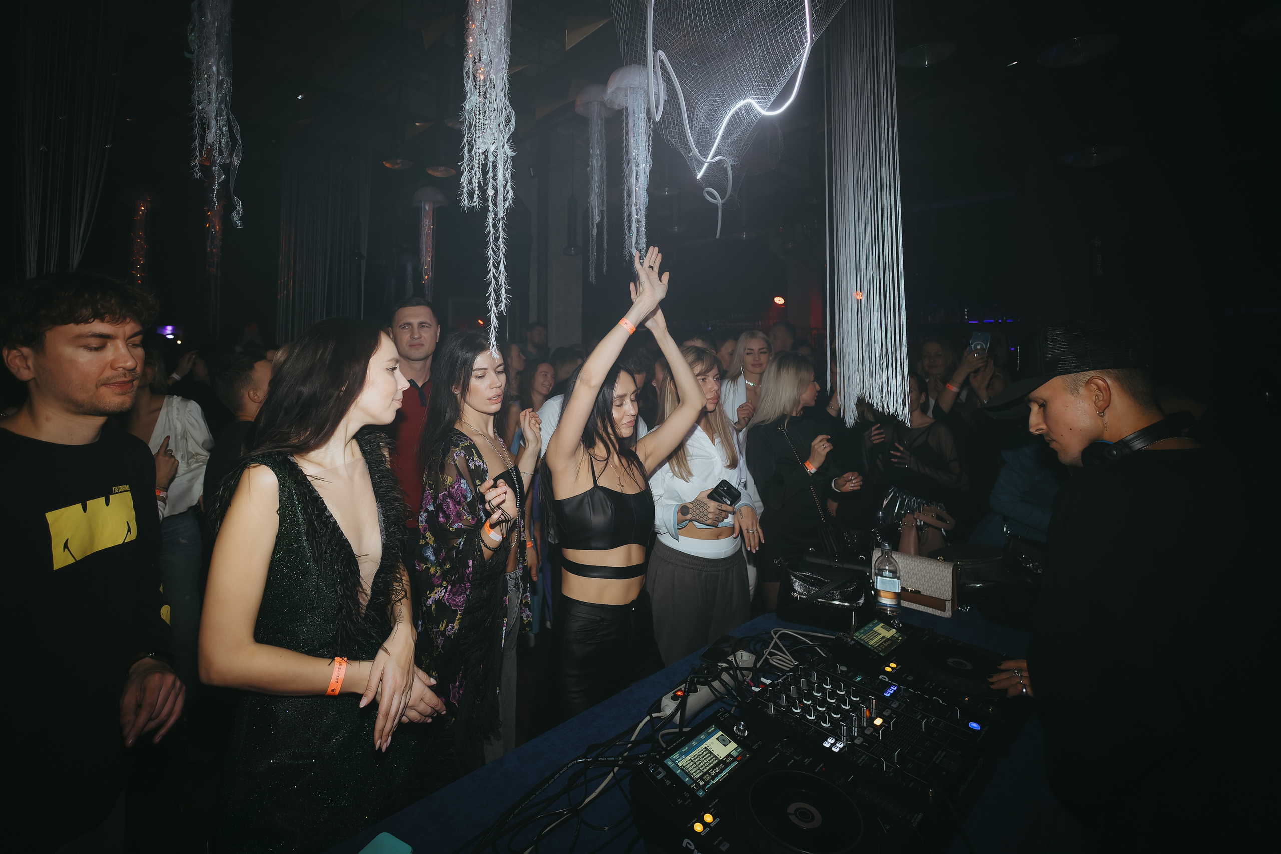 MANTRA — Dibidabo. Фото и видео контент за одну съемку — Веретенников Егор