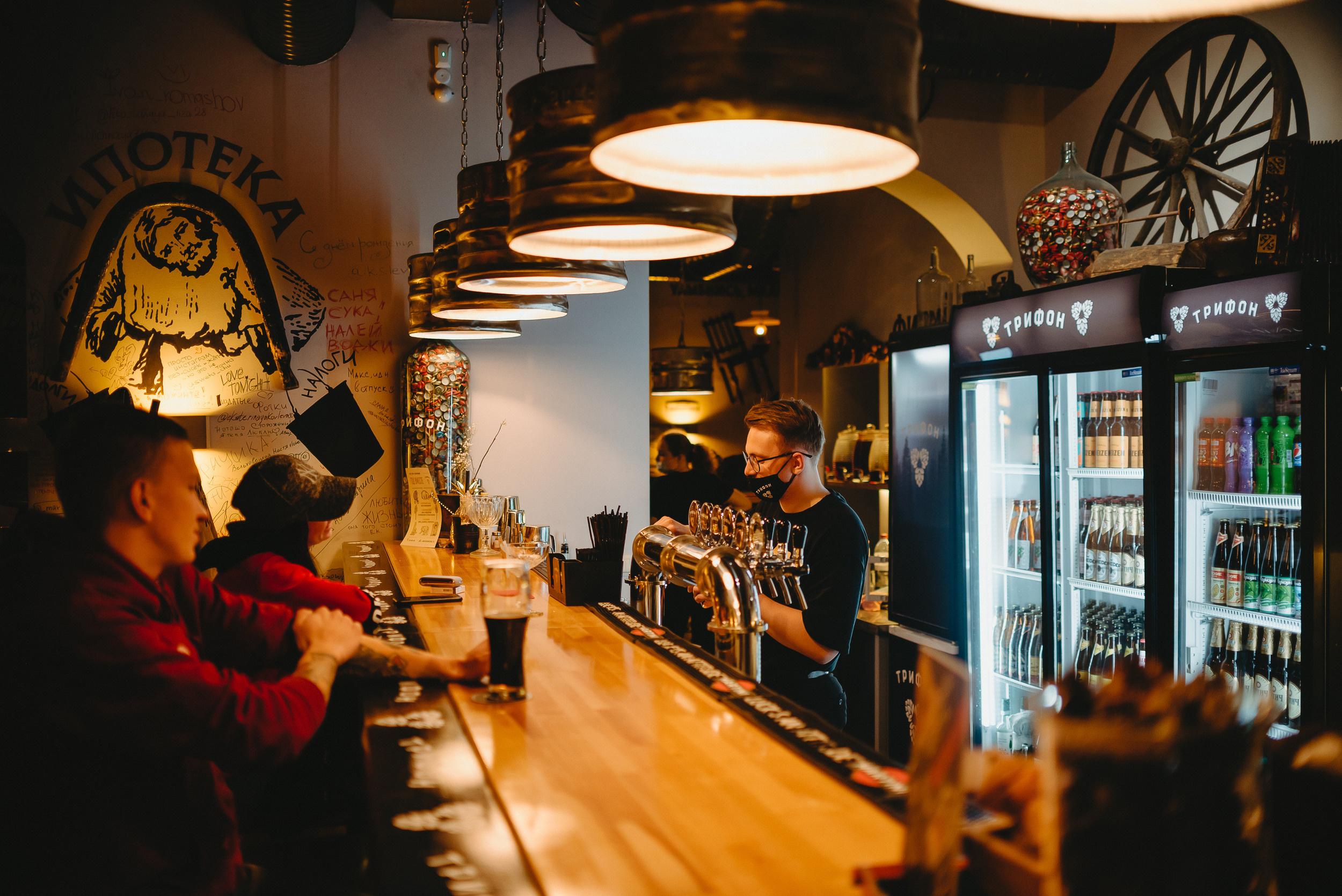 День рождения бара Трифон. Фото и видео контент за одну съемку — Веретенников Егор