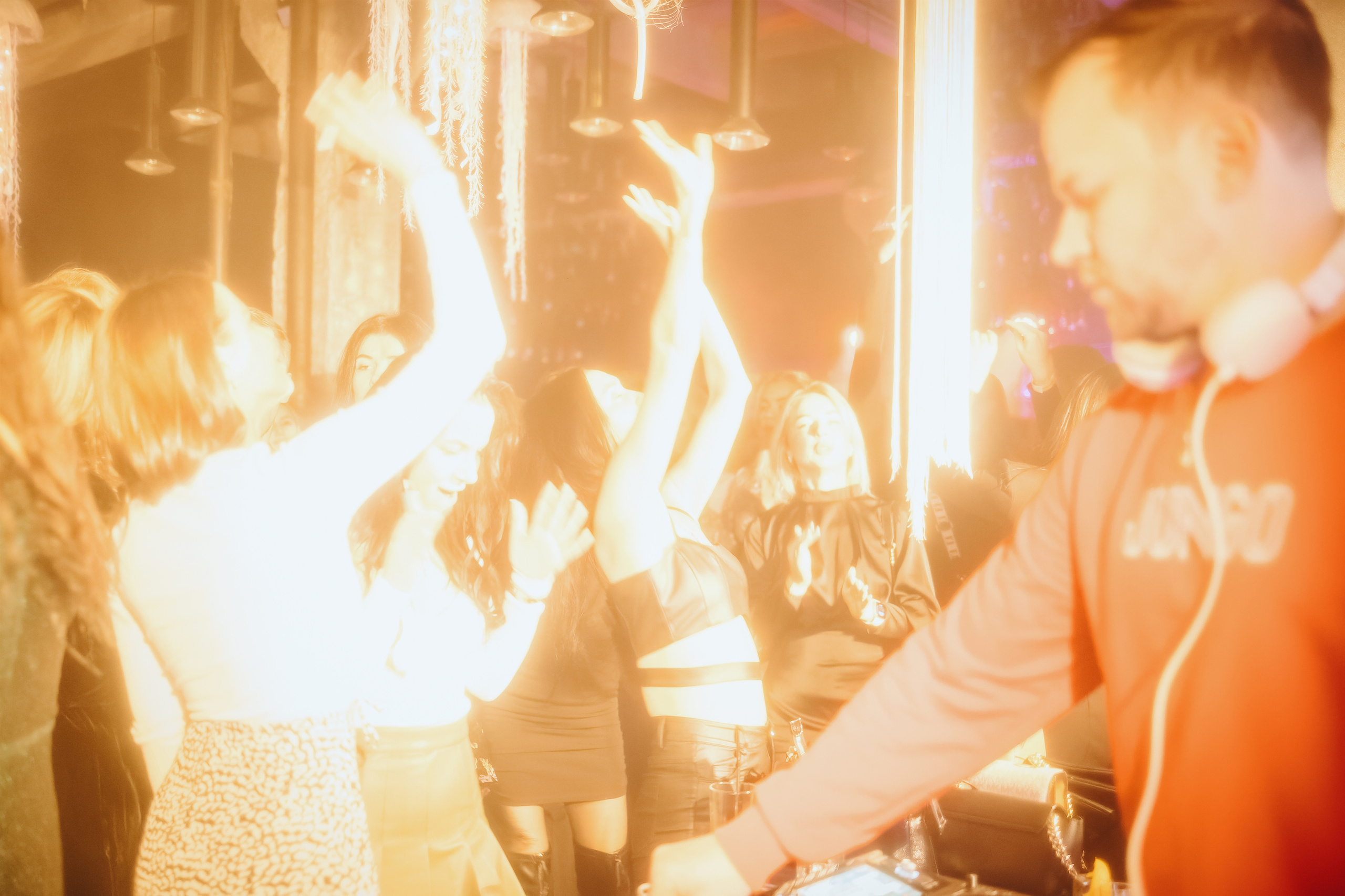 MANTRA — Dibidabo. Фото и видео контент за одну съемку — Веретенников Егор