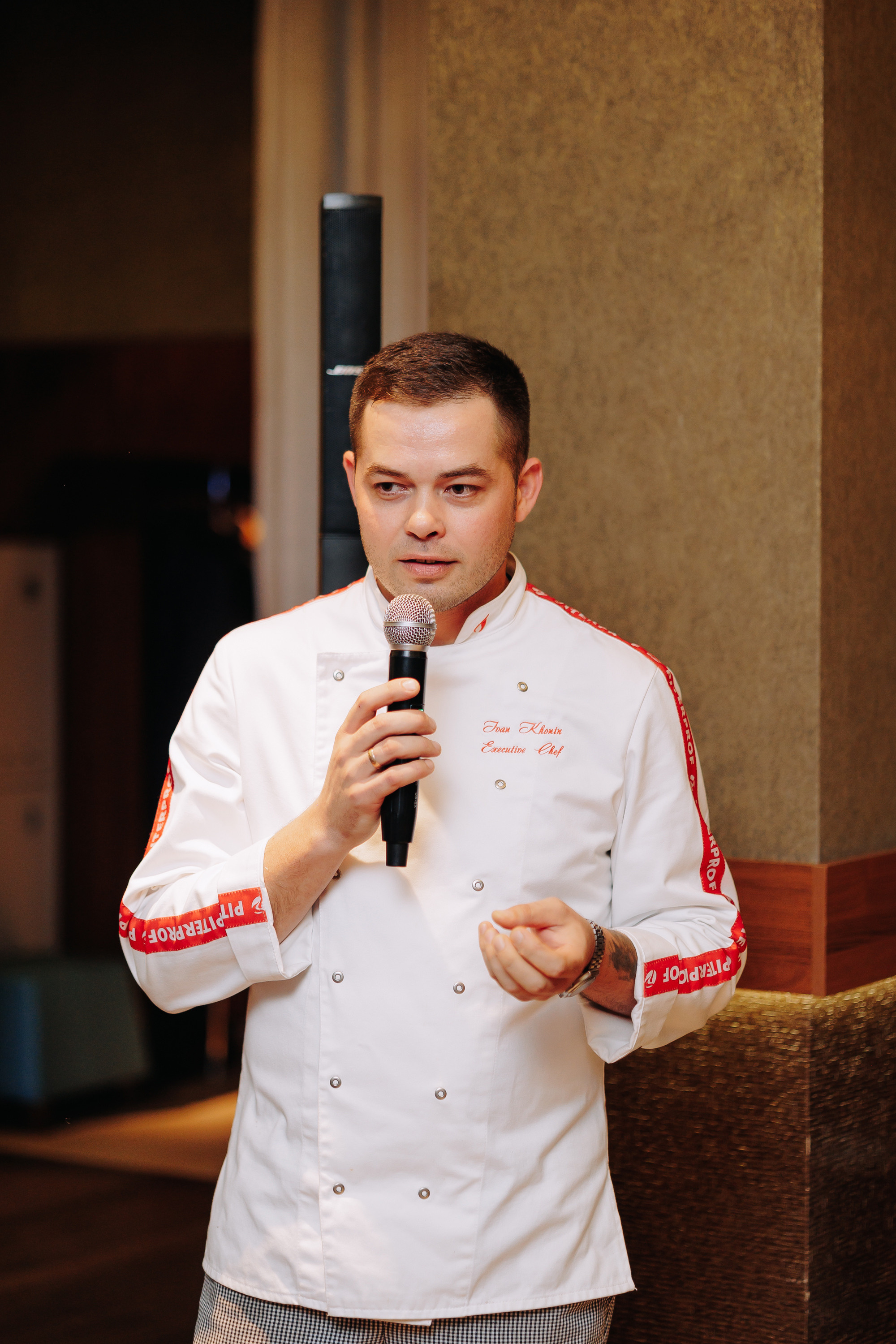 Гастроужин в ресторане FOUR с Денисом Кондратенко. Фото и видео контент за одну съемку — Веретенников Егор