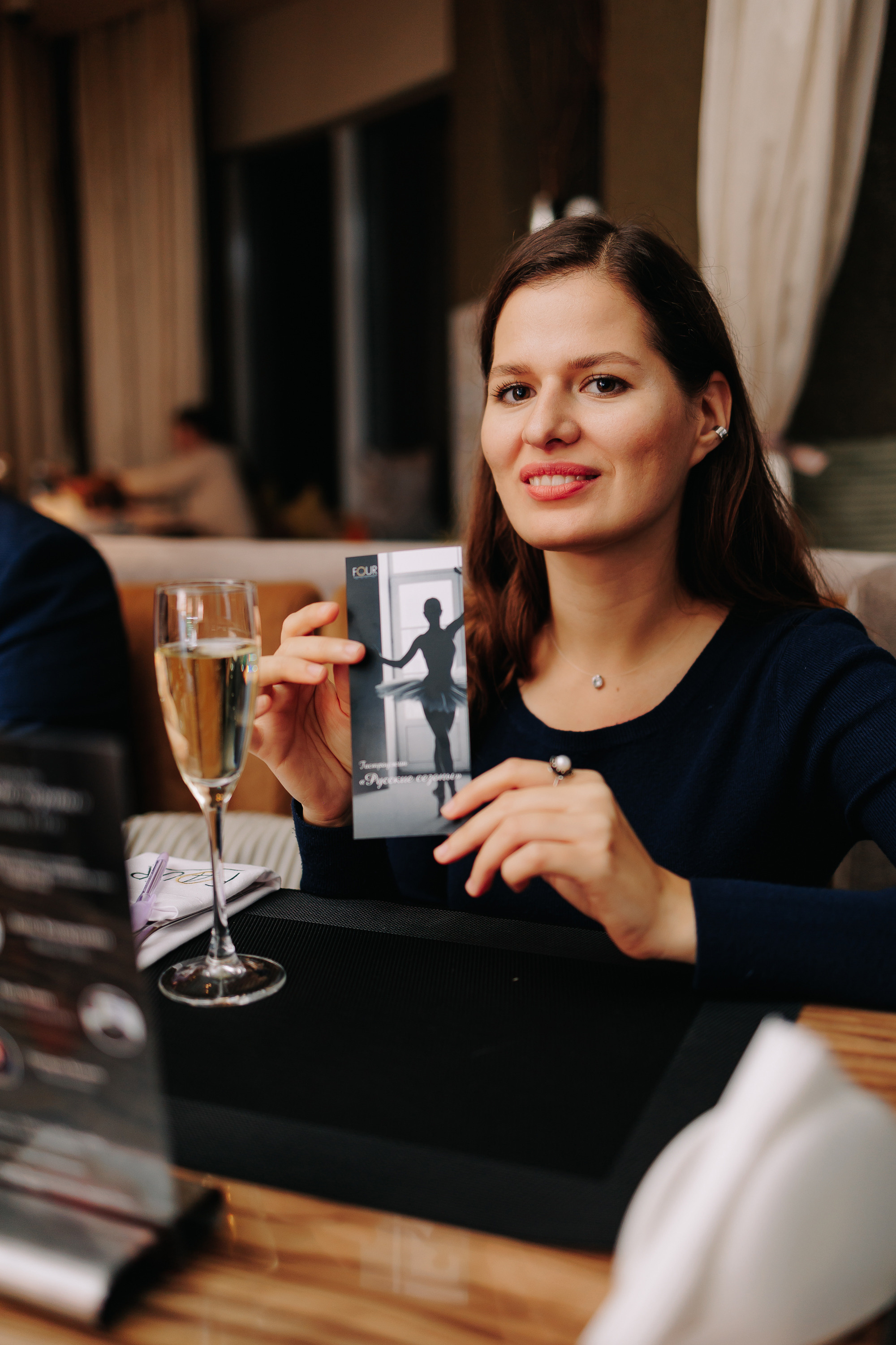 Гастроужин в ресторане FOUR с Денисом Кондратенко. Фото и видео контент за одну съемку — Веретенников Егор