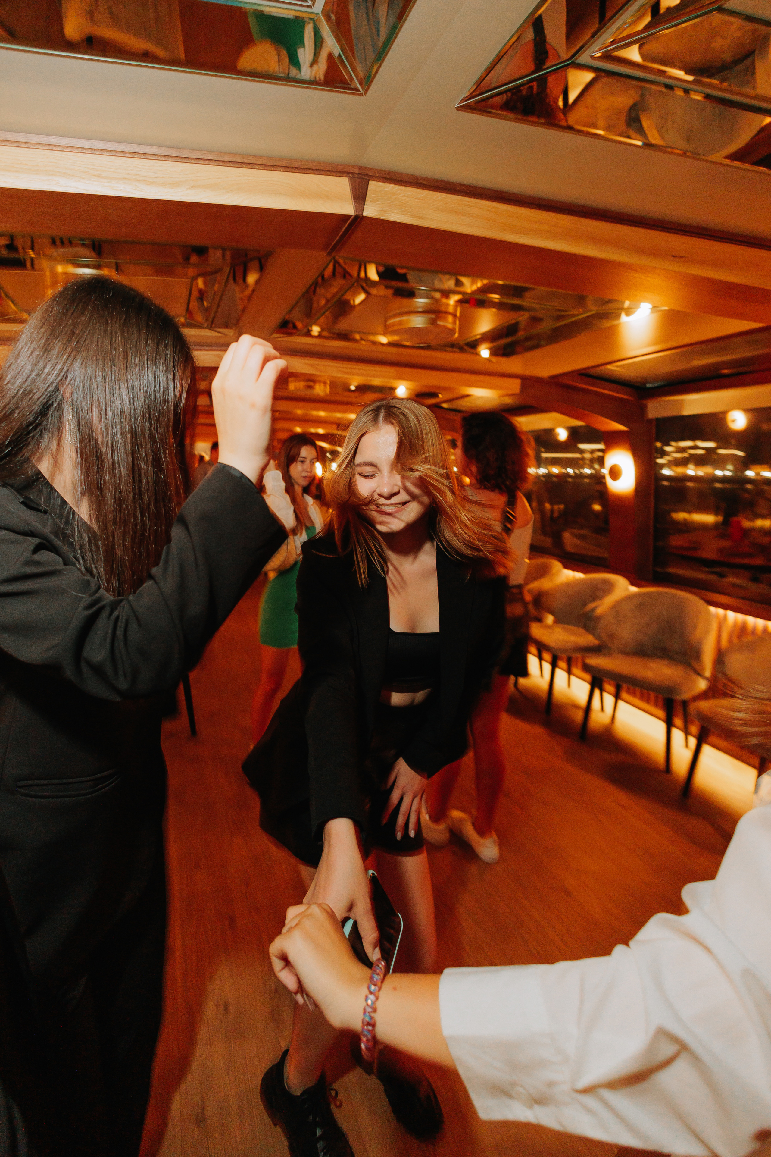 Вечеринка на корабле. Фото и видео контент за одну съемку — Веретенников Егор