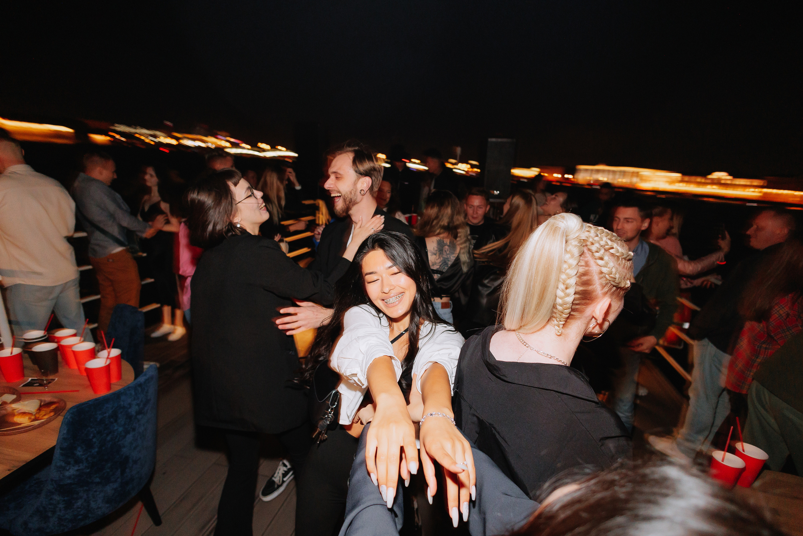 Вечеринка на корабле. Фото и видео контент за одну съемку — Веретенников Егор